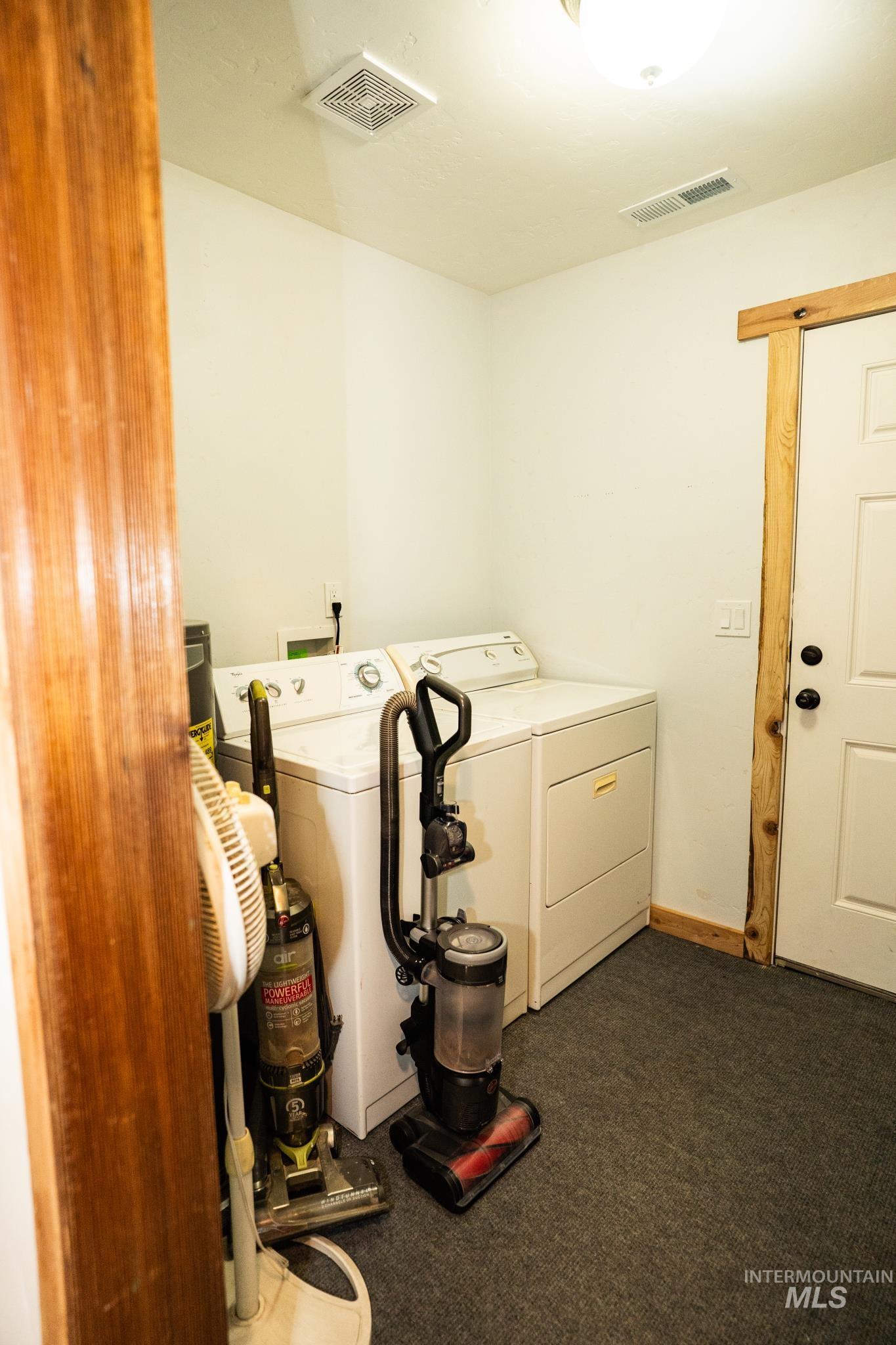 22 W Prospectors Drive, Cascade, Idaho 83611, 1 Bedroom, 1 Bathroom, Residential For Sale, Price $499,900,MLS 98970462