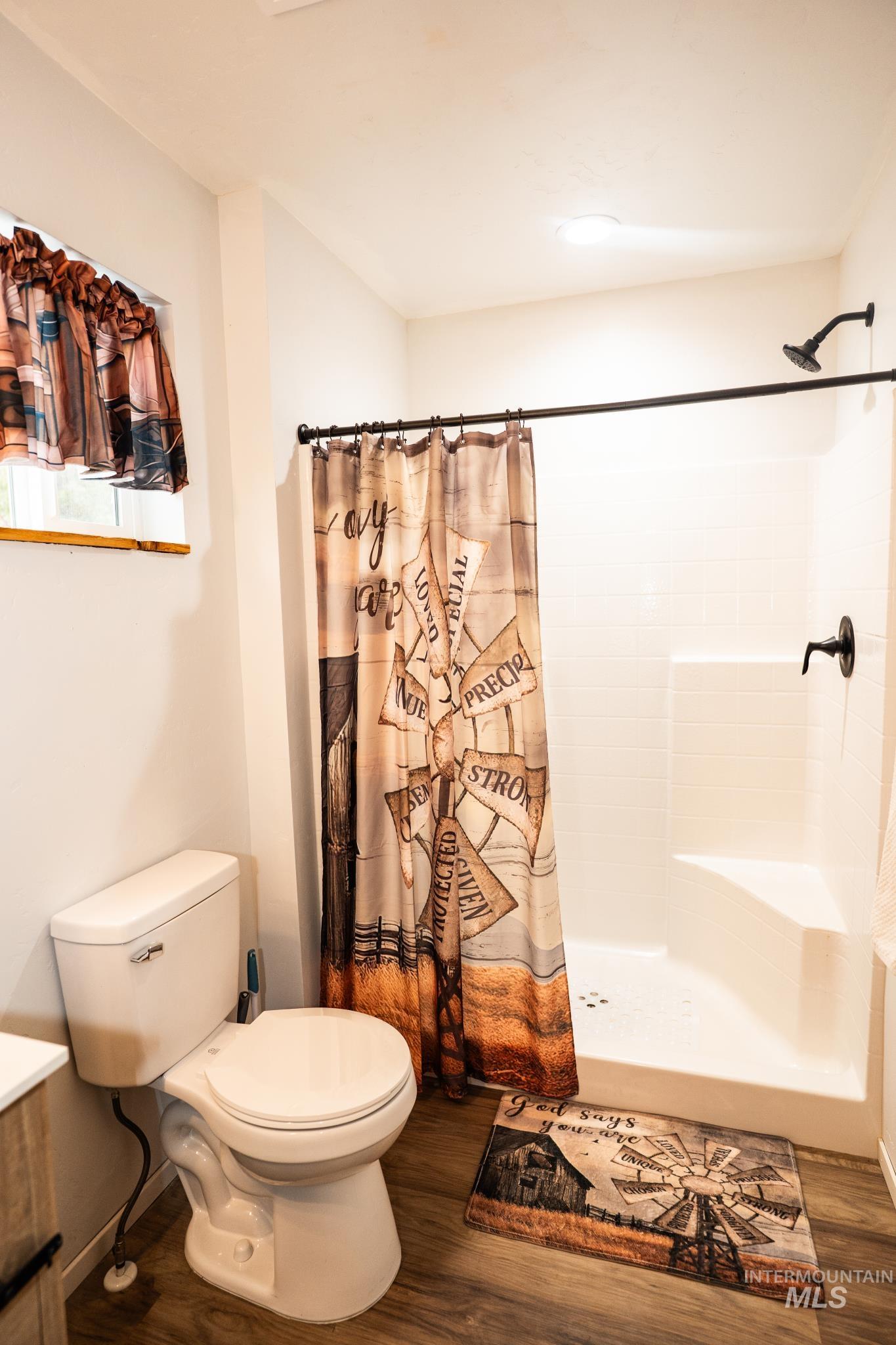 22 W Prospectors Drive, Cascade, Idaho 83611, 1 Bedroom, 1 Bathroom, Residential For Sale, Price $499,900,MLS 98970462