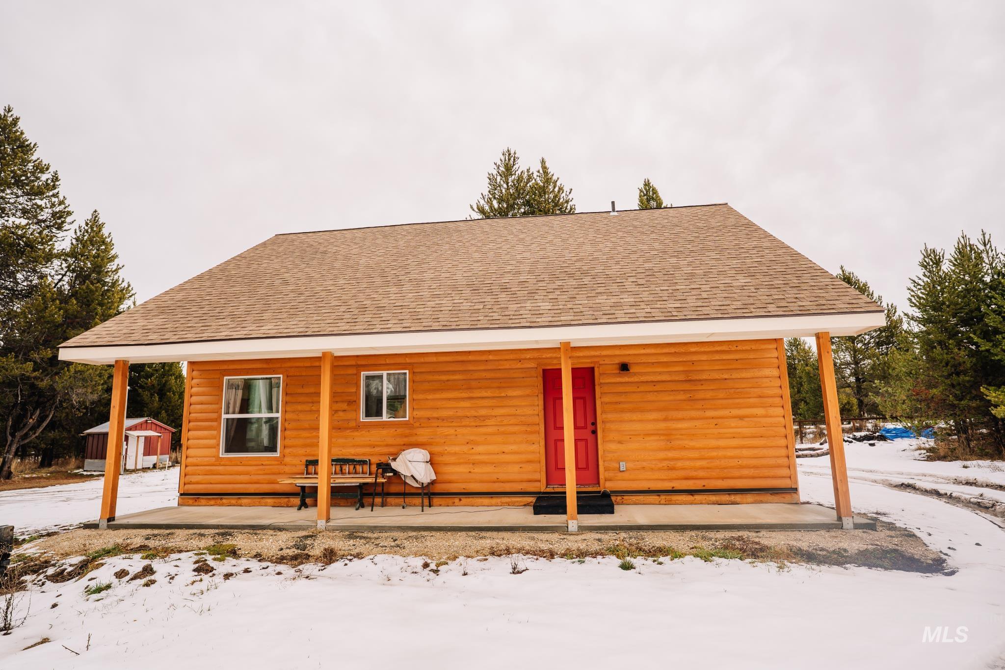 22 W Prospectors Drive, Cascade, Idaho 83611, 1 Bedroom, 1 Bathroom, Residential For Sale, Price $499,900,MLS 98970462