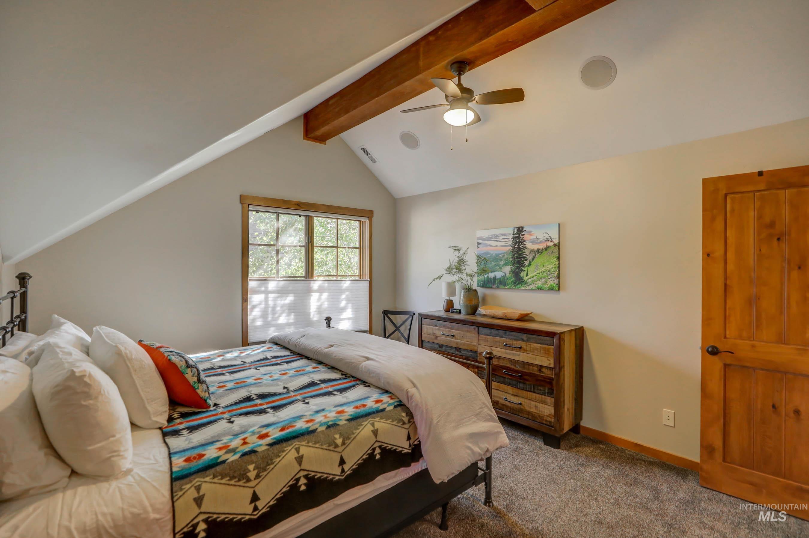 17 Golden Bench Court, Donnelly, Idaho 83615, 2 Bedrooms, 3 Bathrooms, Residential For Sale, Price $895,000, 98970471