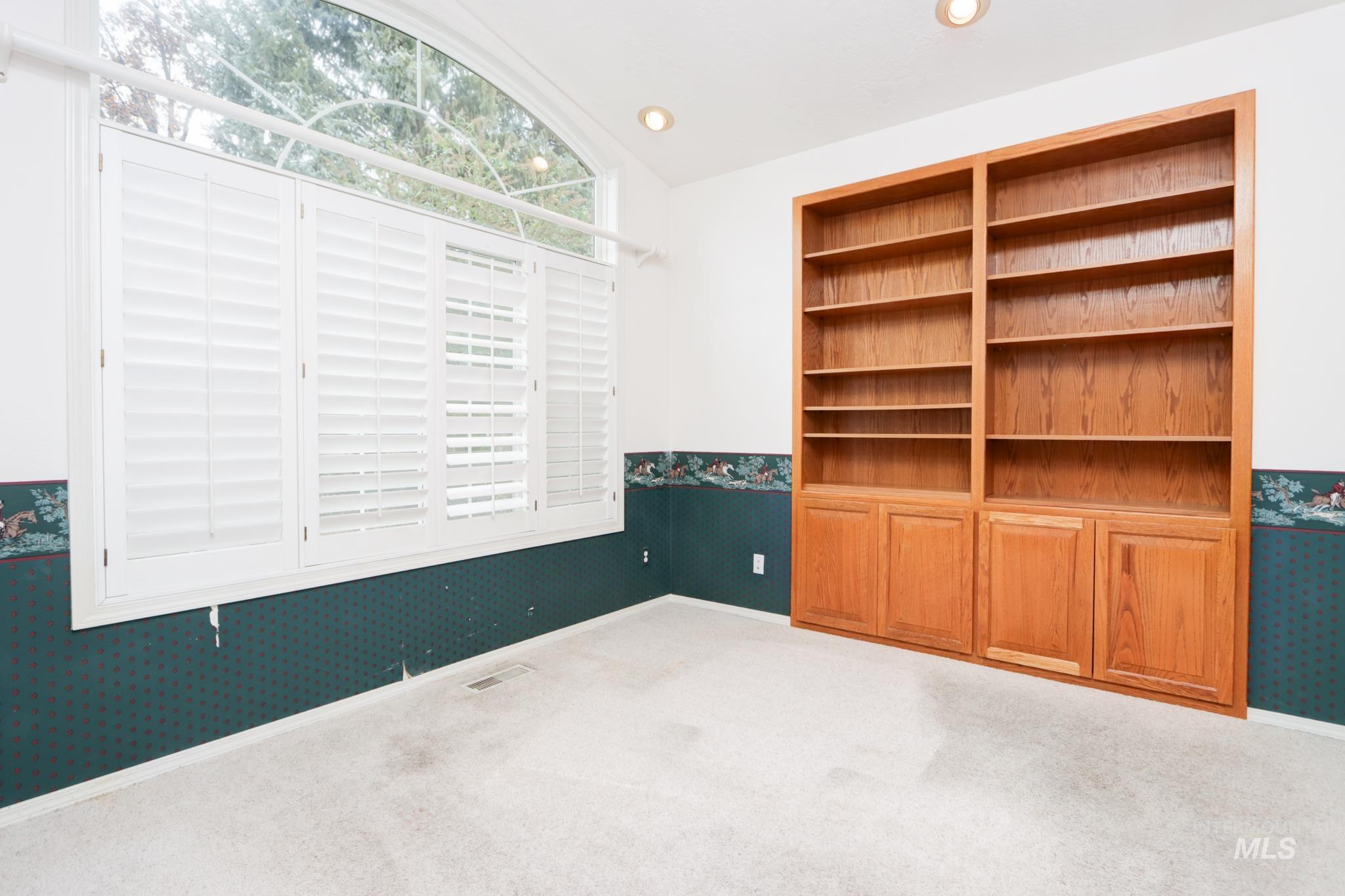 8037 W Innsbrook Ct, Boise, Idaho 83704, 3 Bedrooms, 2.5 Bathrooms, Residential For Sale, Price $639,900, 98970477