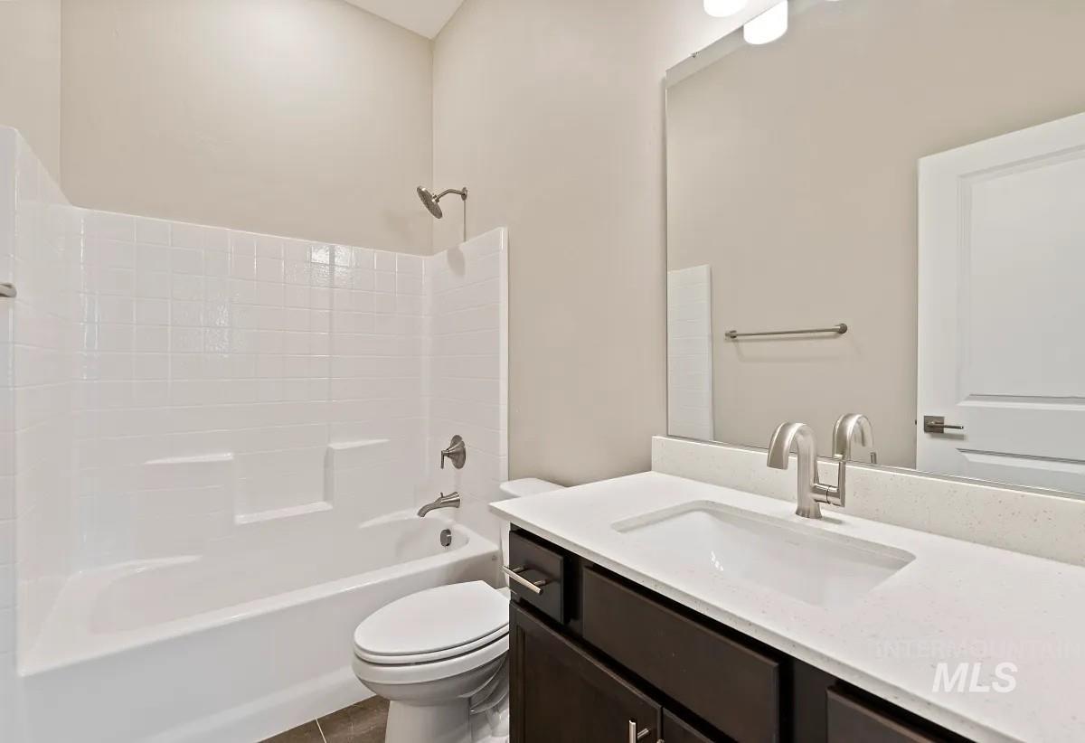 11819 S Glory Ln, Kuna, Idaho 83634-2617, 3 Bedrooms, 3 Bathrooms, Residential For Sale, Price $673,789,MLS 98970479