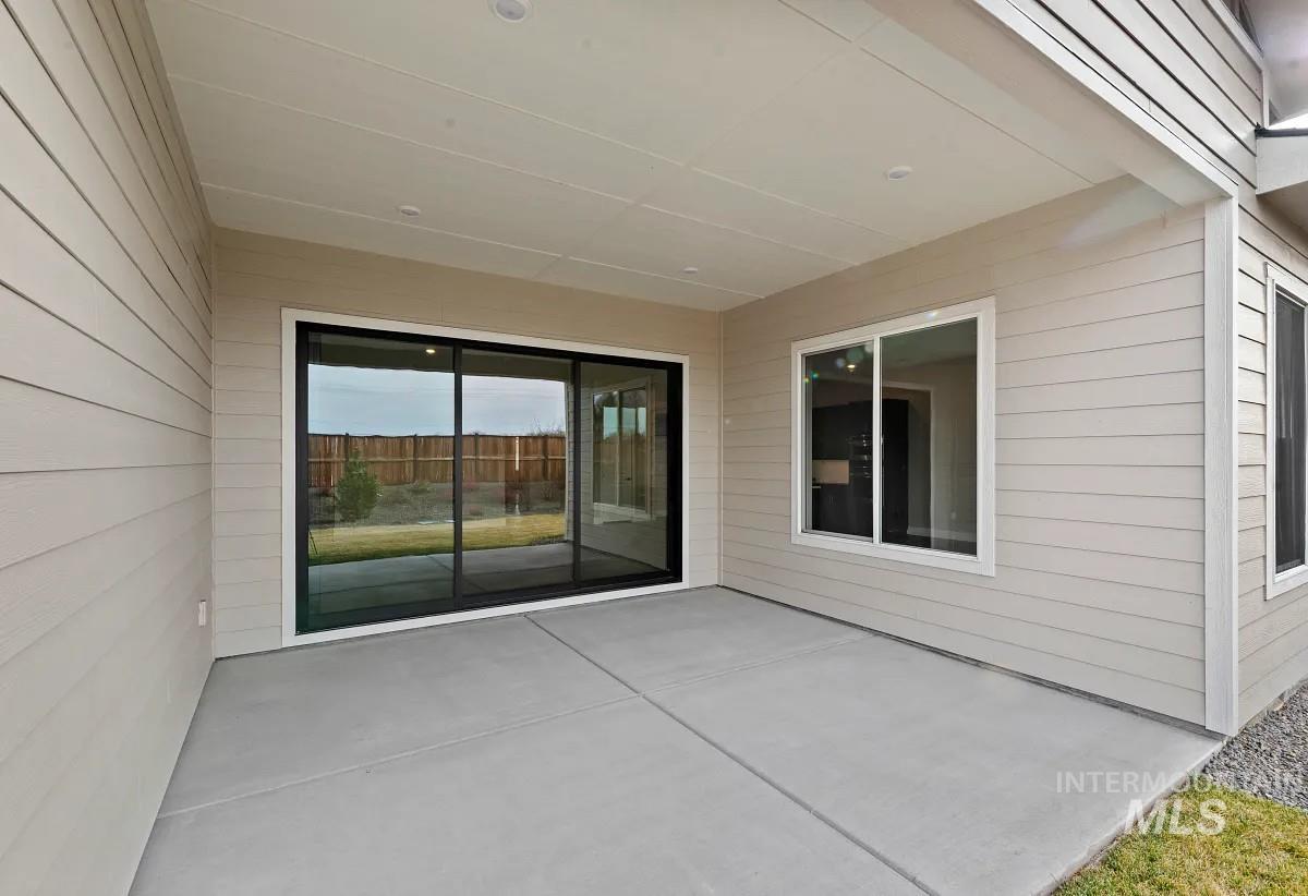 11819 S Glory Ln, Kuna, Idaho 83634-2617, 3 Bedrooms, 3 Bathrooms, Residential For Sale, Price $673,789,MLS 98970479