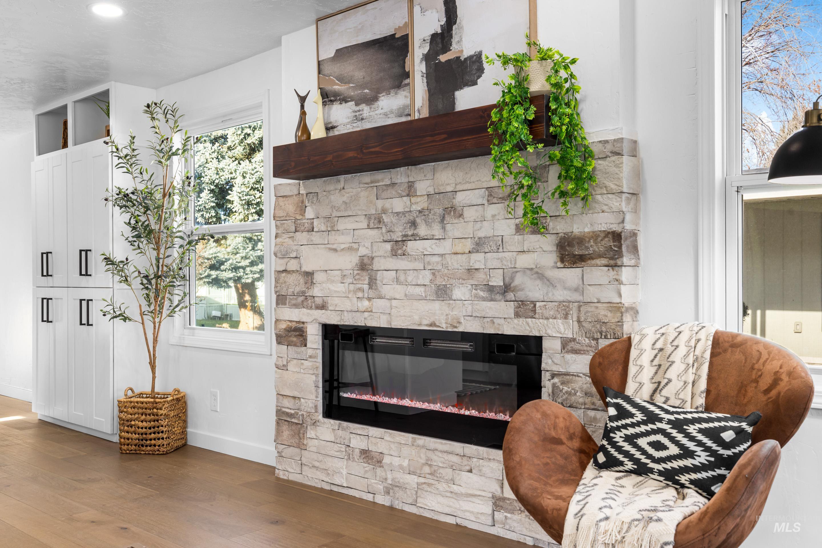 5637 Fairfax Ln, Boise, Idaho 83714, 2 Bedrooms, 1 Bathroom, Residential For Sale, Price $128,900,MLS 98970480