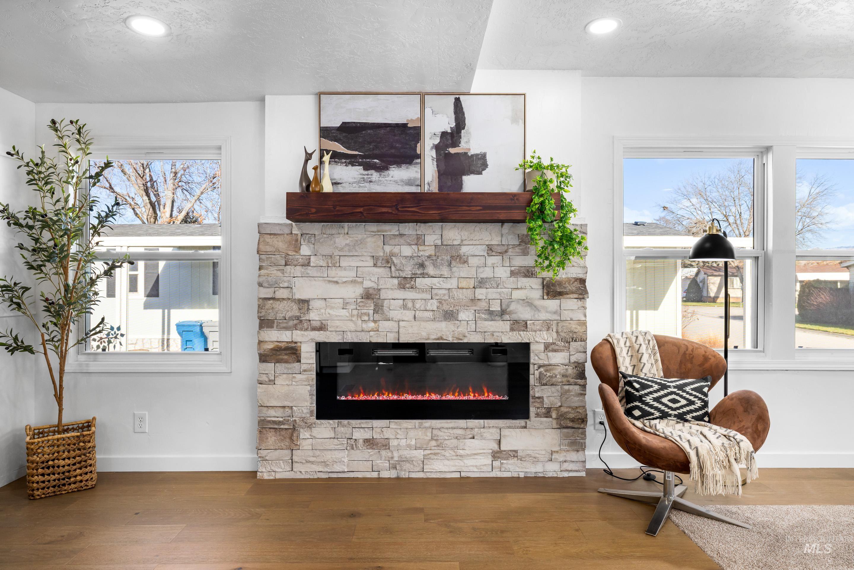 5637 Fairfax Ln, Boise, Idaho 83714, 2 Bedrooms, 1 Bathroom, Residential For Sale, Price $128,900,MLS 98970480