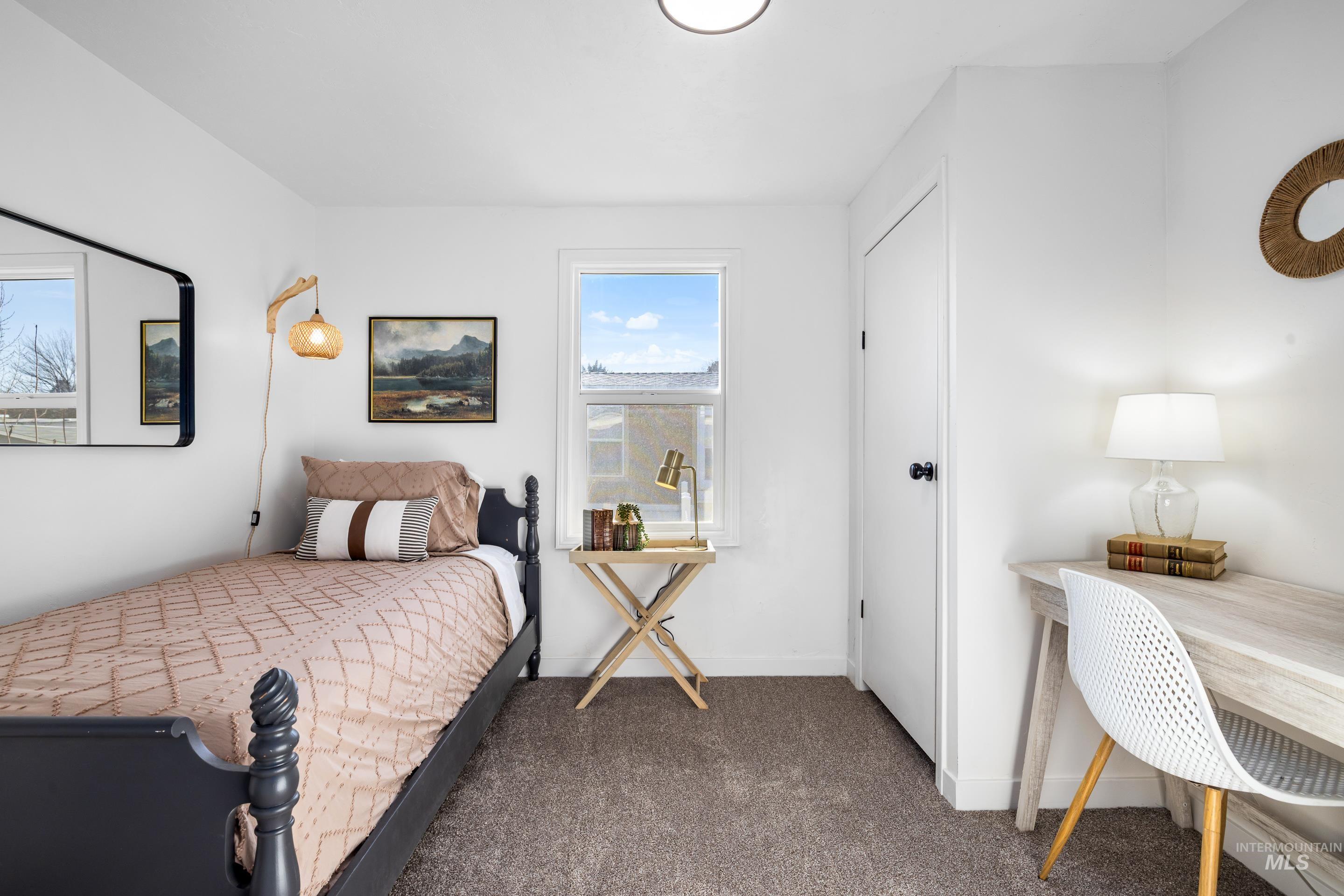 5637 Fairfax Ln, Boise, Idaho 83714, 2 Bedrooms, 1 Bathroom, Residential For Sale, Price $128,900,MLS 98970480