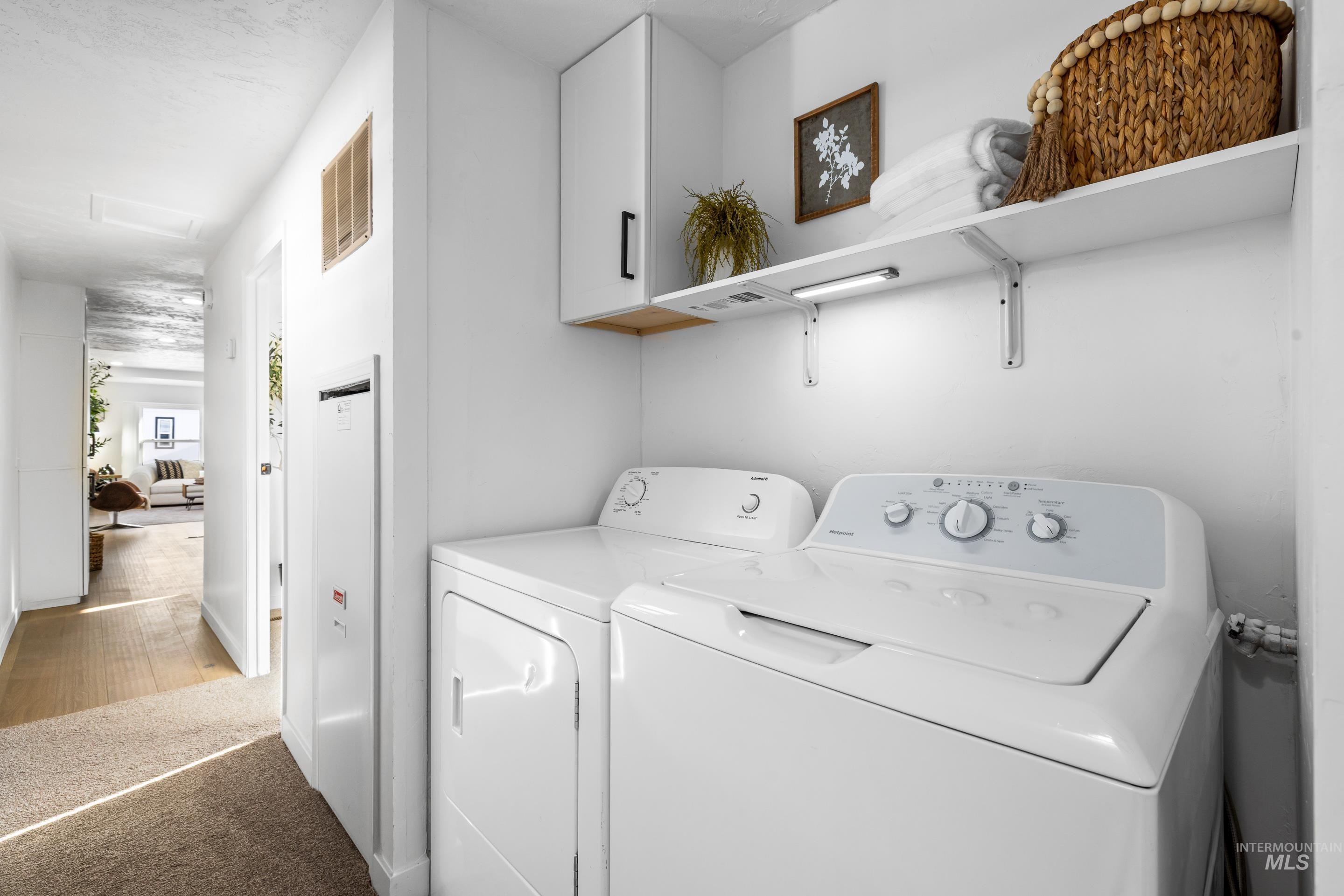 5637 Fairfax Ln, Boise, Idaho 83714, 2 Bedrooms, 1 Bathroom, Residential For Sale, Price $128,900,MLS 98970480