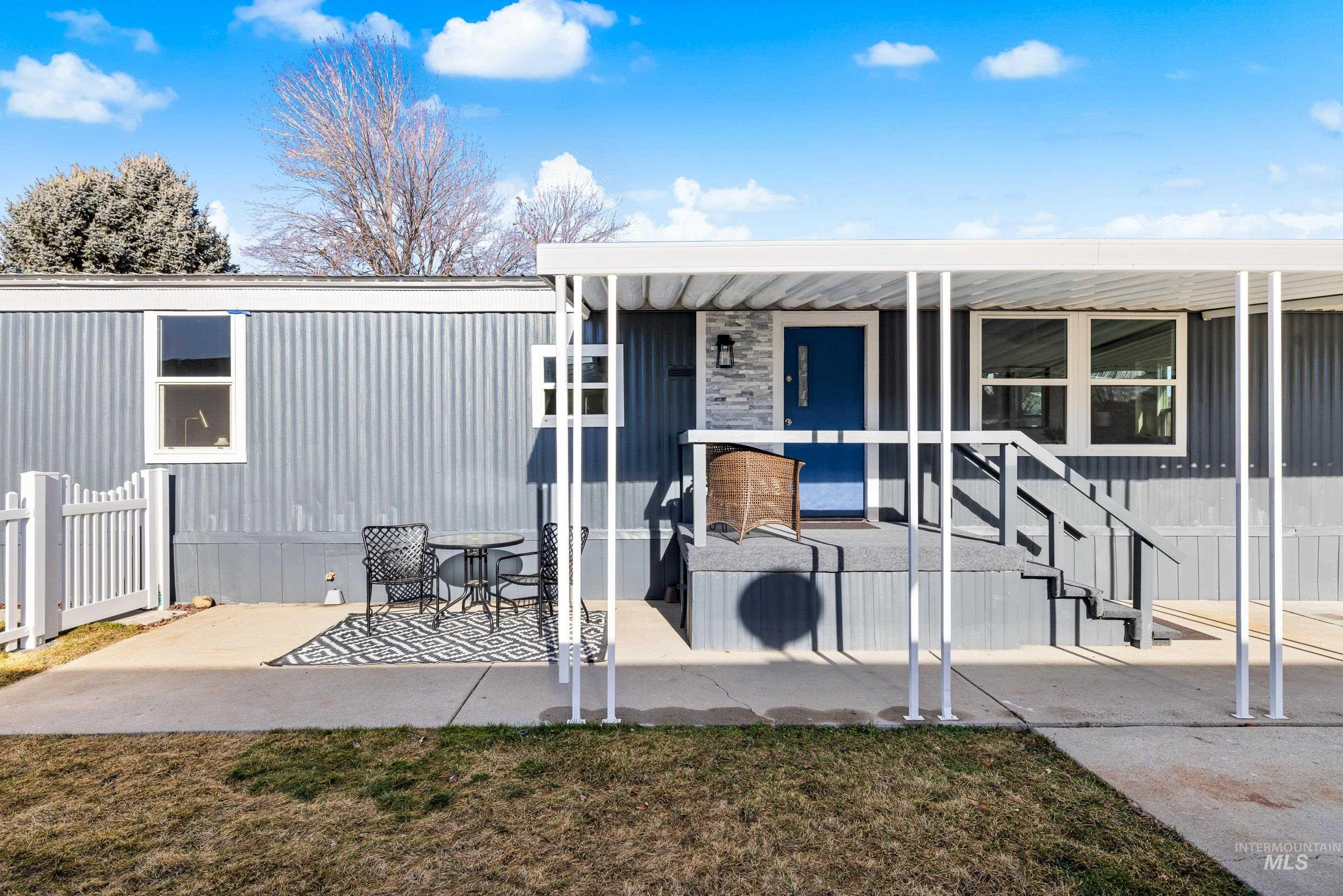 5637 Fairfax Ln, Boise, Idaho 83714, 2 Bedrooms, 1 Bathroom, Residential For Sale, Price $128,900,MLS 98970480