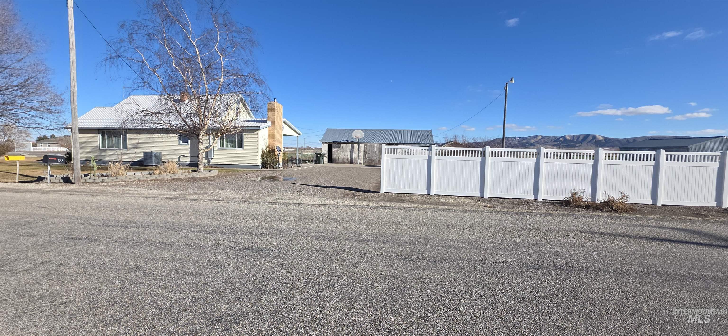 103 S 650 E, Burley, Idaho 83318, 3 Bedrooms, 2 Bathrooms, Residential For Sale, Price $385,000, 98970489