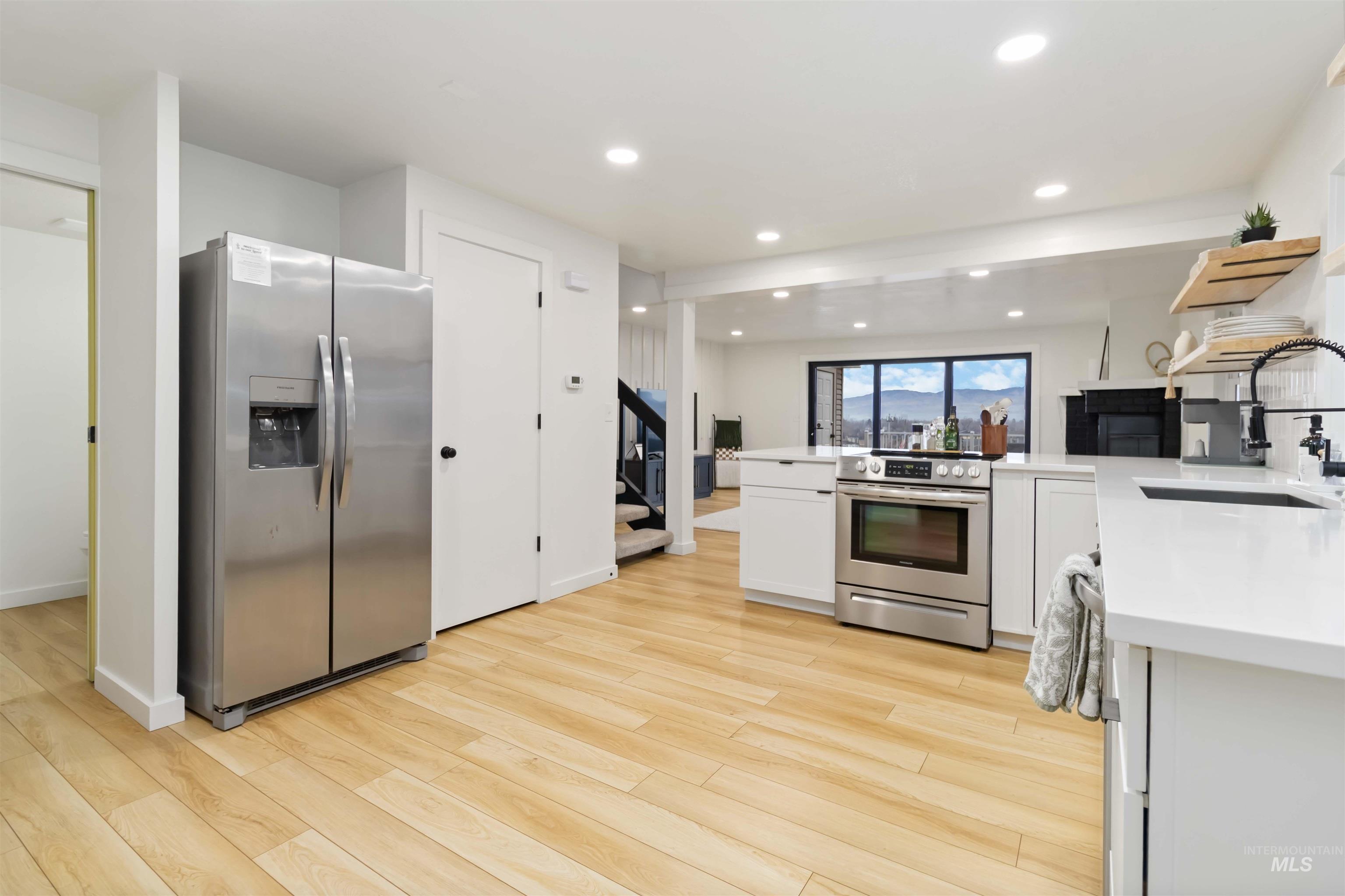 2810 W Sunrise Rim Rd, Boise, Idaho 83705, 3 Bedrooms, 2.5 Bathrooms, Residential For Sale, Price $569,900, 98970494