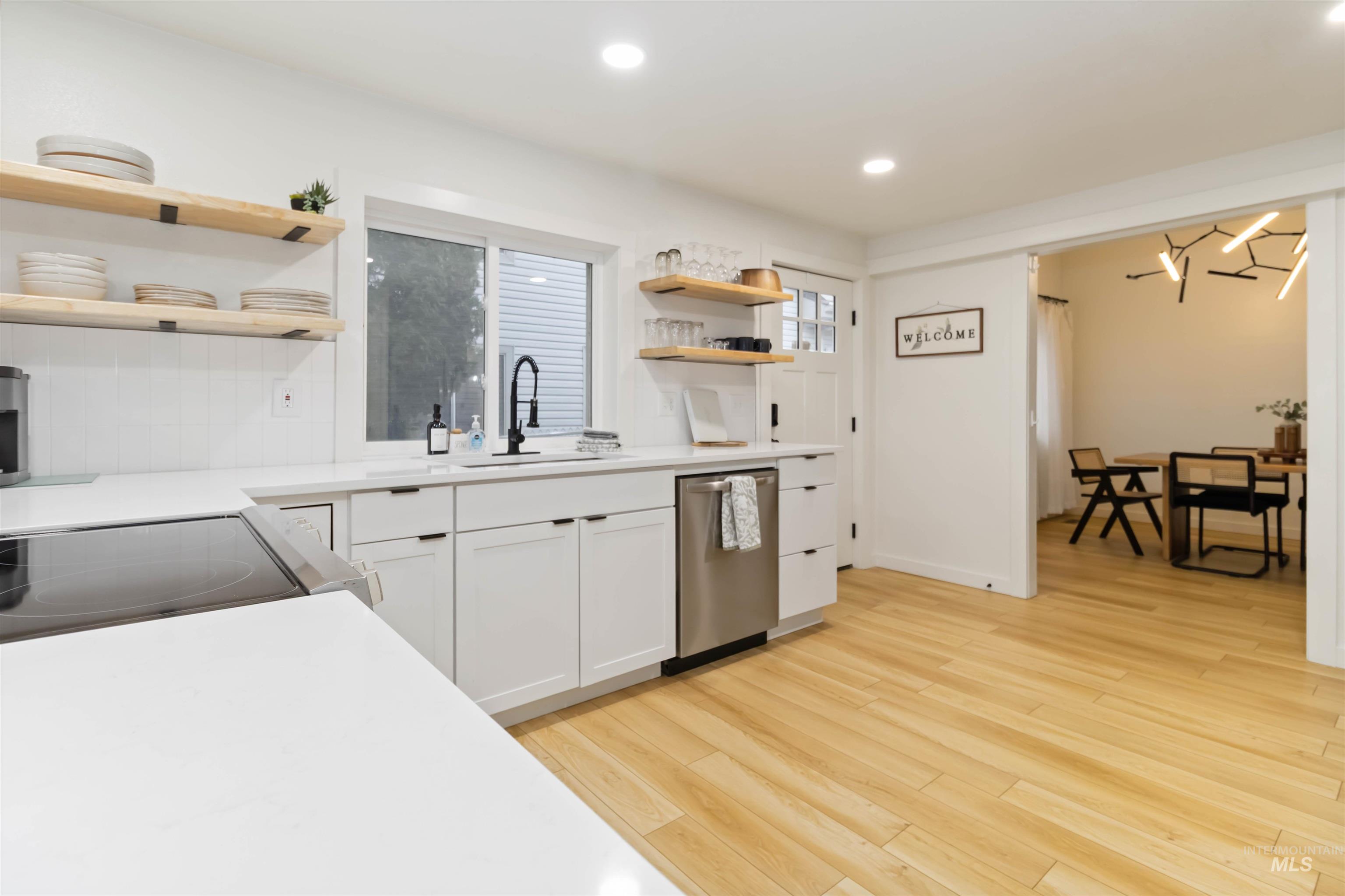 2810 W Sunrise Rim Rd, Boise, Idaho 83705, 3 Bedrooms, 2.5 Bathrooms, Residential For Sale, Price $569,900, 98970494