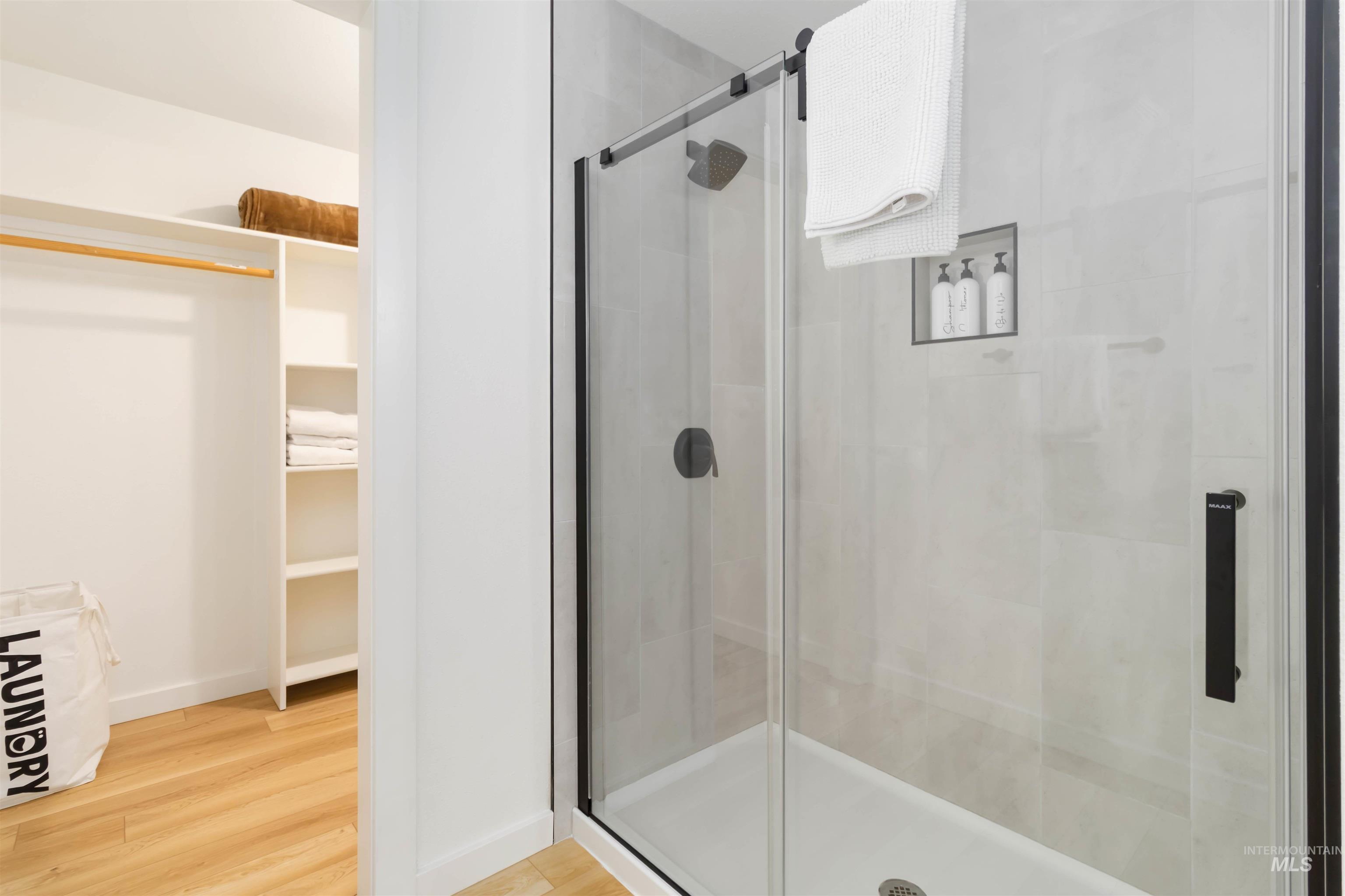 2810 W Sunrise Rim Rd, Boise, Idaho 83705, 3 Bedrooms, 2.5 Bathrooms, Residential For Sale, Price $569,900,MLS 98970494