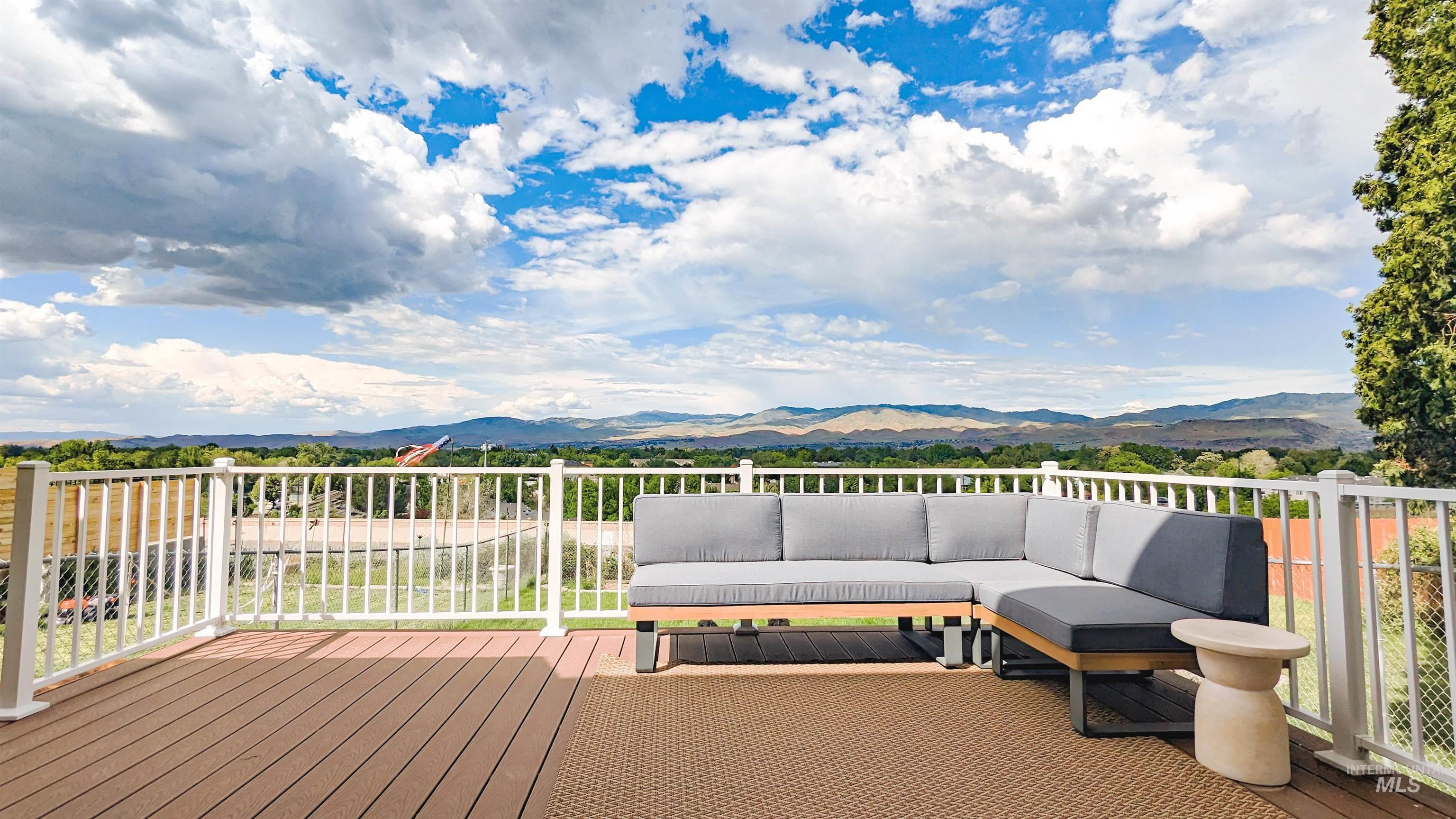 2810 W Sunrise Rim Rd, Boise, Idaho 83705, 3 Bedrooms, 2.5 Bathrooms, Residential For Sale, Price $569,900, 98970494