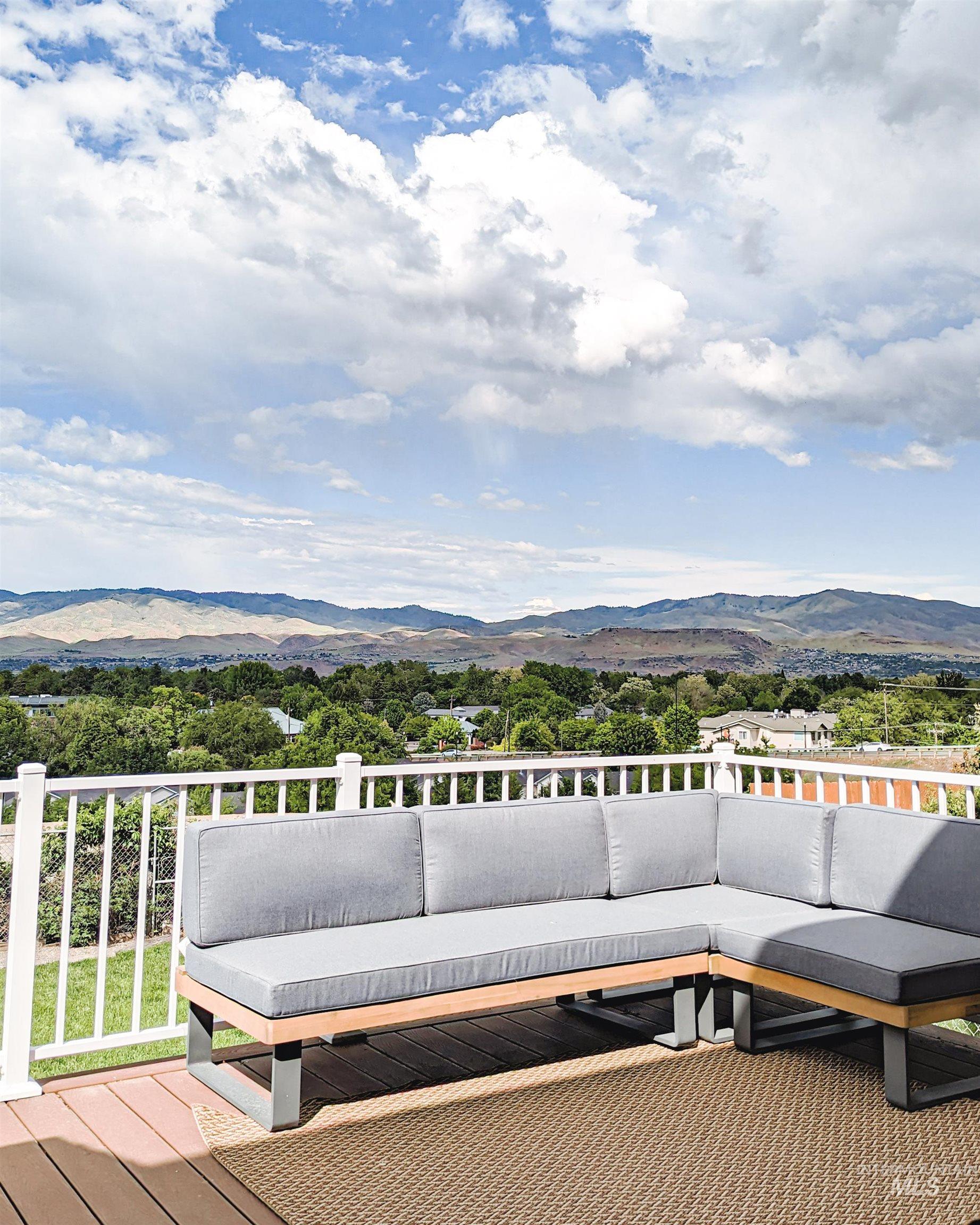 2810 W Sunrise Rim Rd, Boise, Idaho 83705, 3 Bedrooms, 2.5 Bathrooms, Residential For Sale, Price $569,900, 98970494