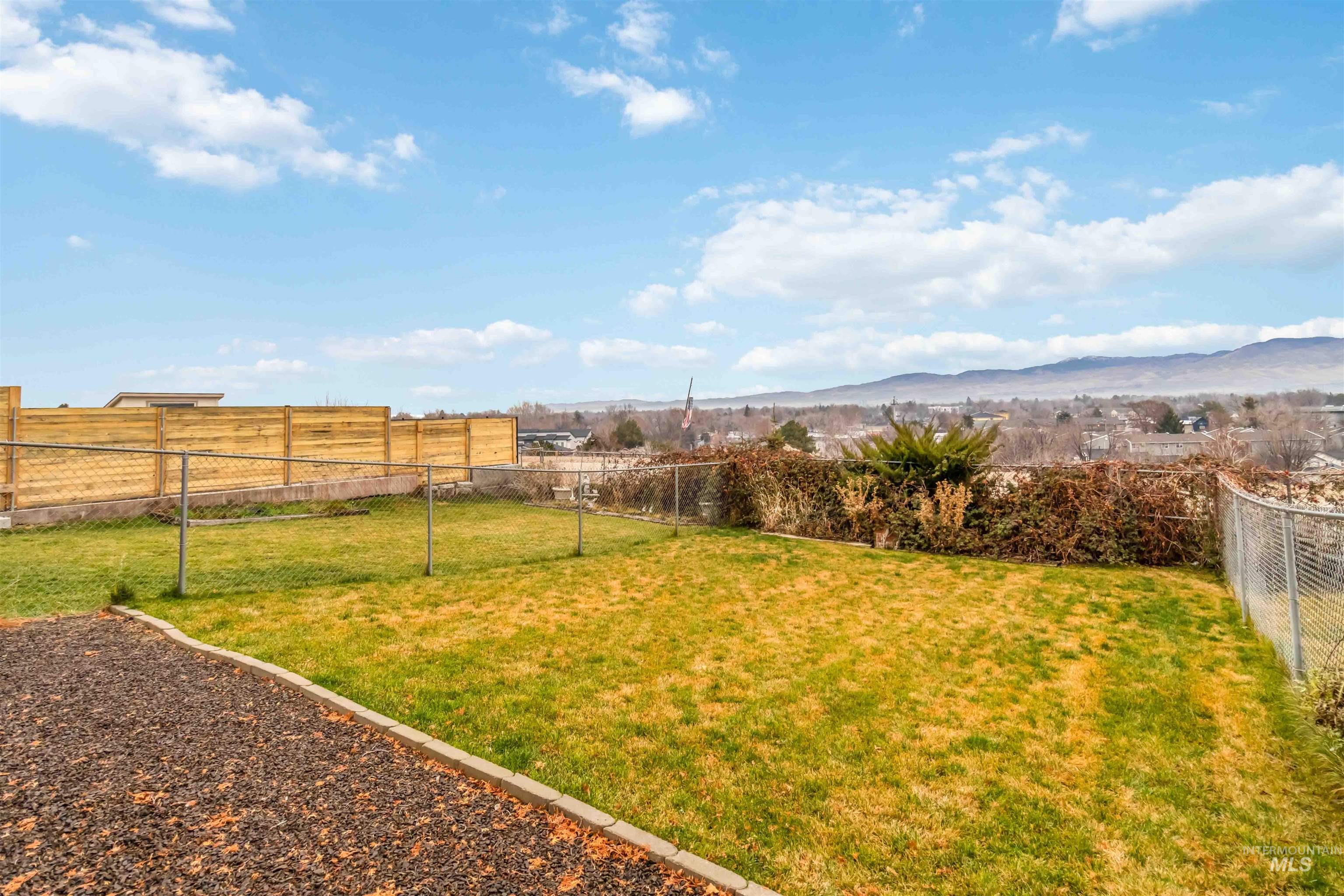 2810 W Sunrise Rim Rd, Boise, Idaho 83705, 3 Bedrooms, 2.5 Bathrooms, Residential For Sale, Price $569,900, 98970494