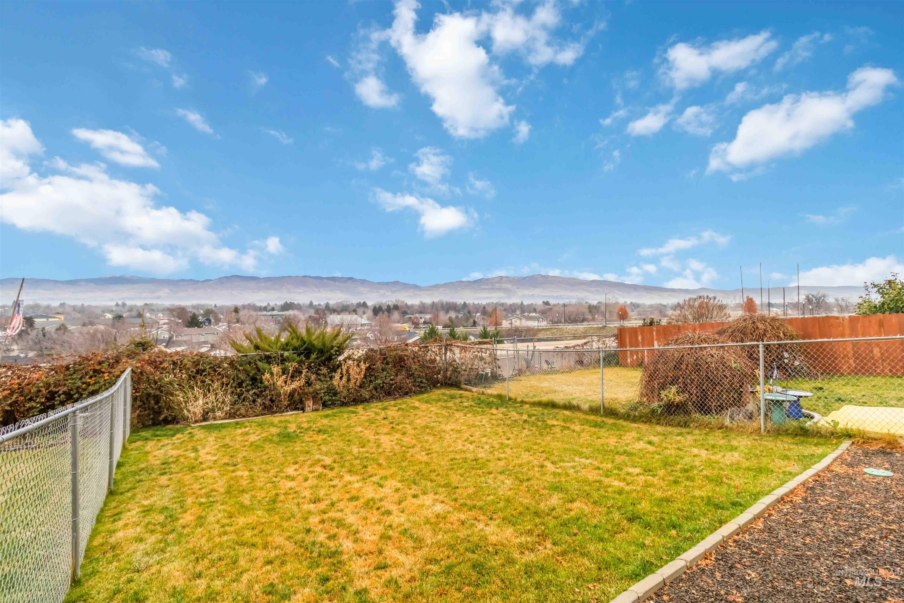 2810 W Sunrise Rim Rd, Boise, Idaho 83705, 3 Bedrooms, 2.5 Bathrooms, Residential For Sale, Price $569,900, 98970494