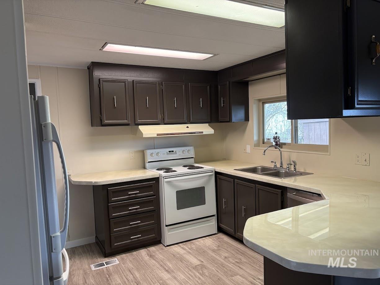 2015 6th Ave, Clarkston, Washington 99403, 3 Bedrooms, 2 Bathrooms, Residential For Sale, Price $86,900,MLS 98970501