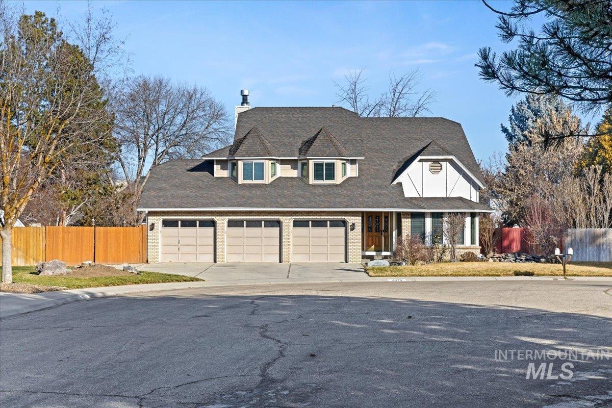 4375 N Marcliffe Pl, Boise, Idaho 83704-2784, 5 Bedrooms, 3.5 Bathrooms, Residential For Sale, Price $709,990,MLS 98970510