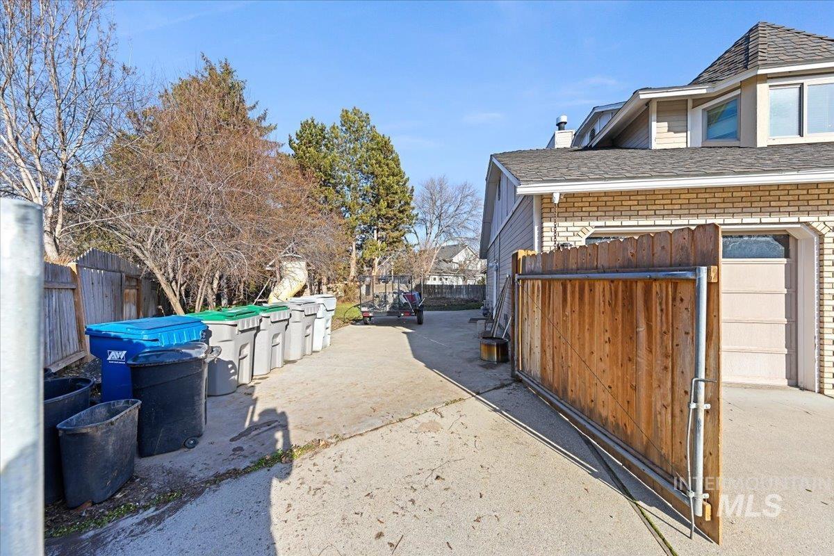 4375 N Marcliffe Pl, Boise, Idaho 83704-2784, 5 Bedrooms, 3.5 Bathrooms, Residential For Sale, Price $695,000, 98970510