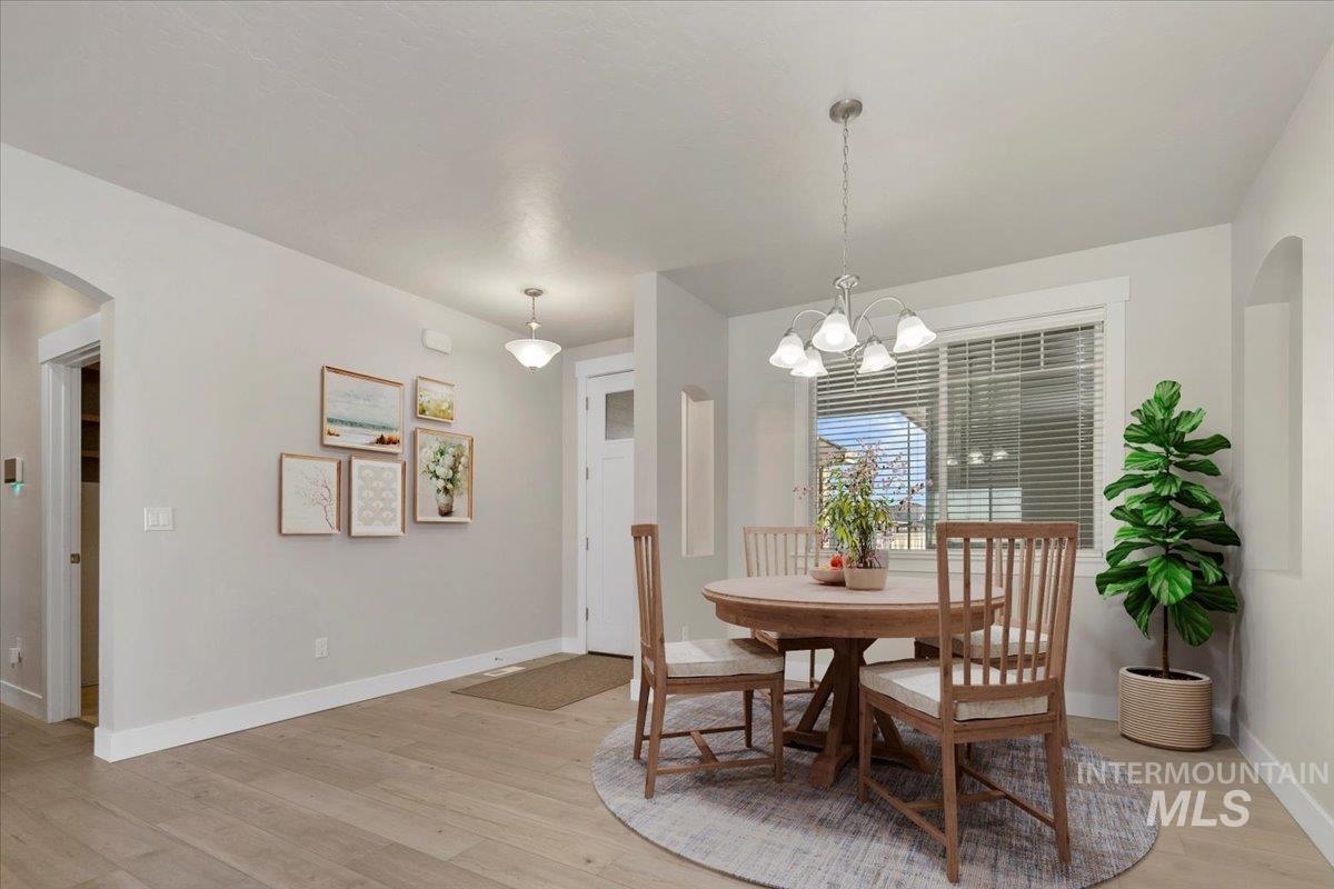 17419 N Fort Hall Ave, Nampa, Idaho 83687, 4 Bedrooms, 2 Bathrooms, Residential For Sale, Price $579,000,MLS 98970512