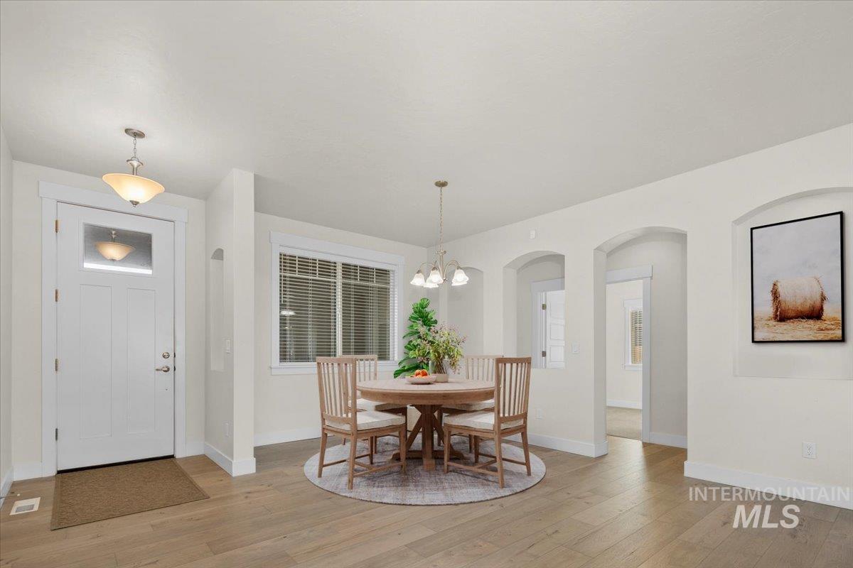 17419 N Fort Hall Ave, Nampa, Idaho 83687, 4 Bedrooms, 2 Bathrooms, Residential For Sale, Price $579,000,MLS 98970512