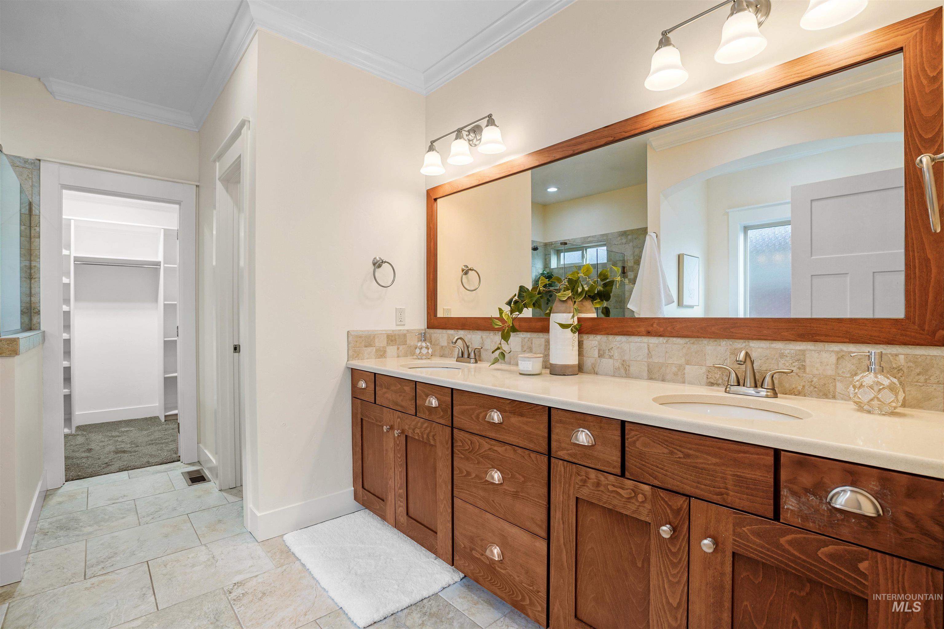 9389 W Wildbranch Dr, Star, Idaho 83669, 3 Bedrooms, 3.5 Bathrooms, Residential For Sale, Price $700,000, 98970515