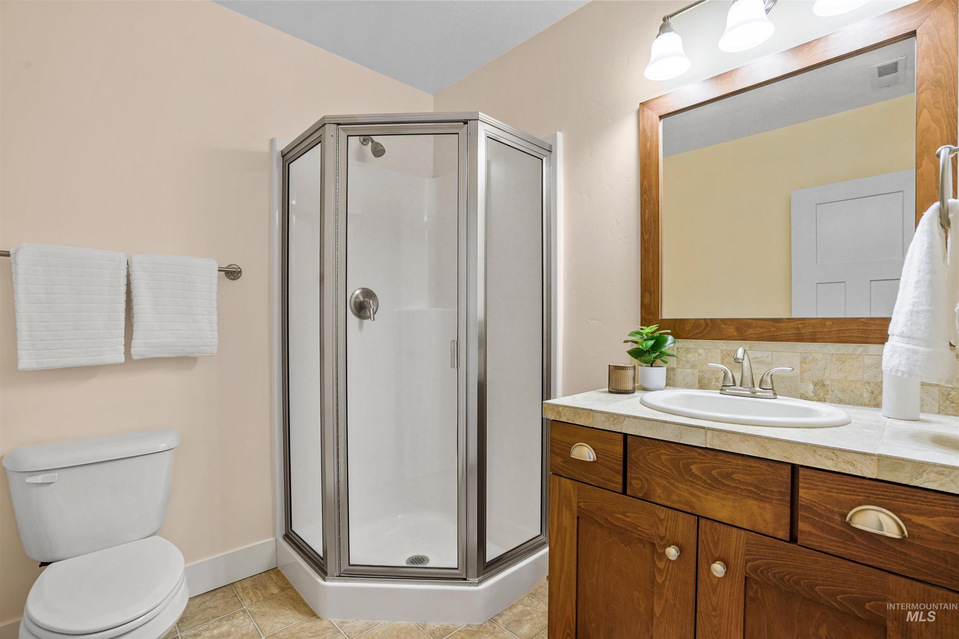 9389 W Wildbranch Dr, Star, Idaho 83669, 3 Bedrooms, 3.5 Bathrooms, Residential For Sale, Price $700,000, 98970515