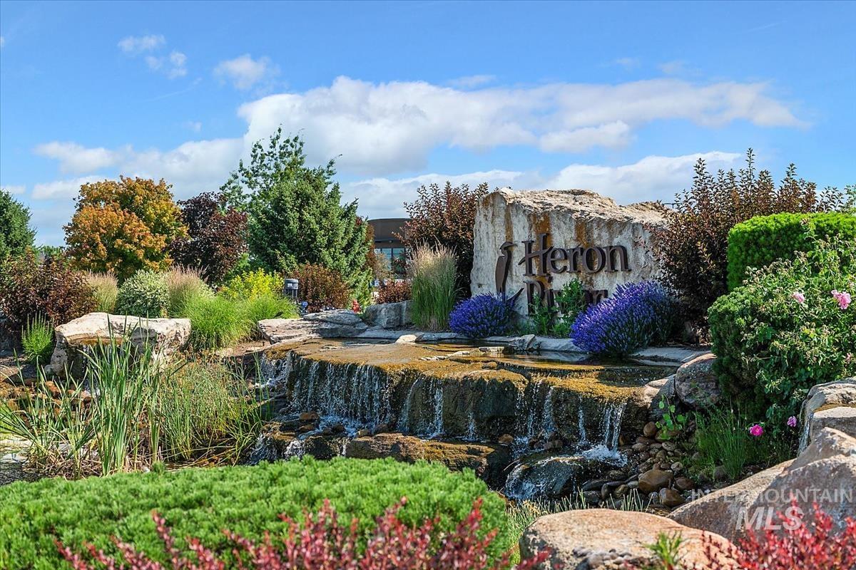 9389 W Wildbranch Dr, Star, Idaho 83669, 3 Bedrooms, 3.5 Bathrooms, Residential For Sale, Price $700,000, 98970515