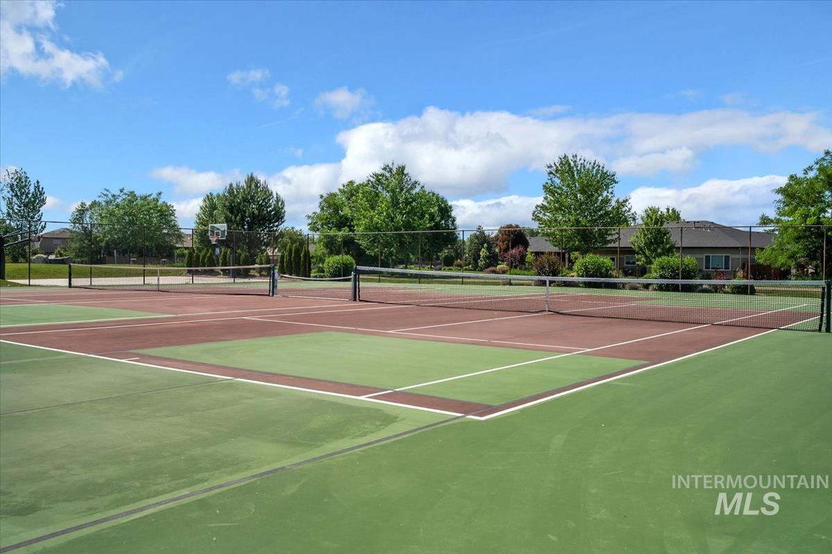 9389 W Wildbranch Dr, Star, Idaho 83669, 3 Bedrooms, 3.5 Bathrooms, Residential For Sale, Price $700,000, 98970515