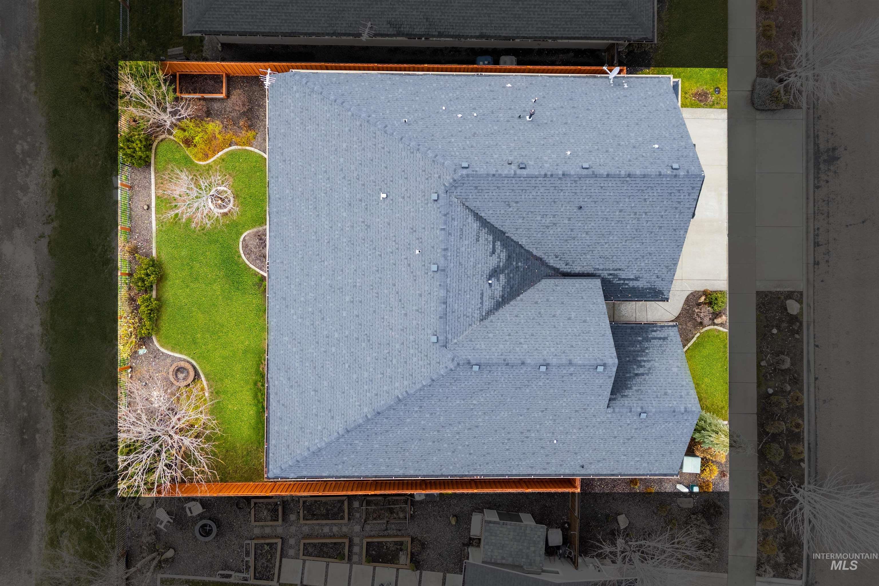 9389 W Wildbranch Dr, Star, Idaho 83669, 3 Bedrooms, 3.5 Bathrooms, Residential For Sale, Price $700,000, 98970515