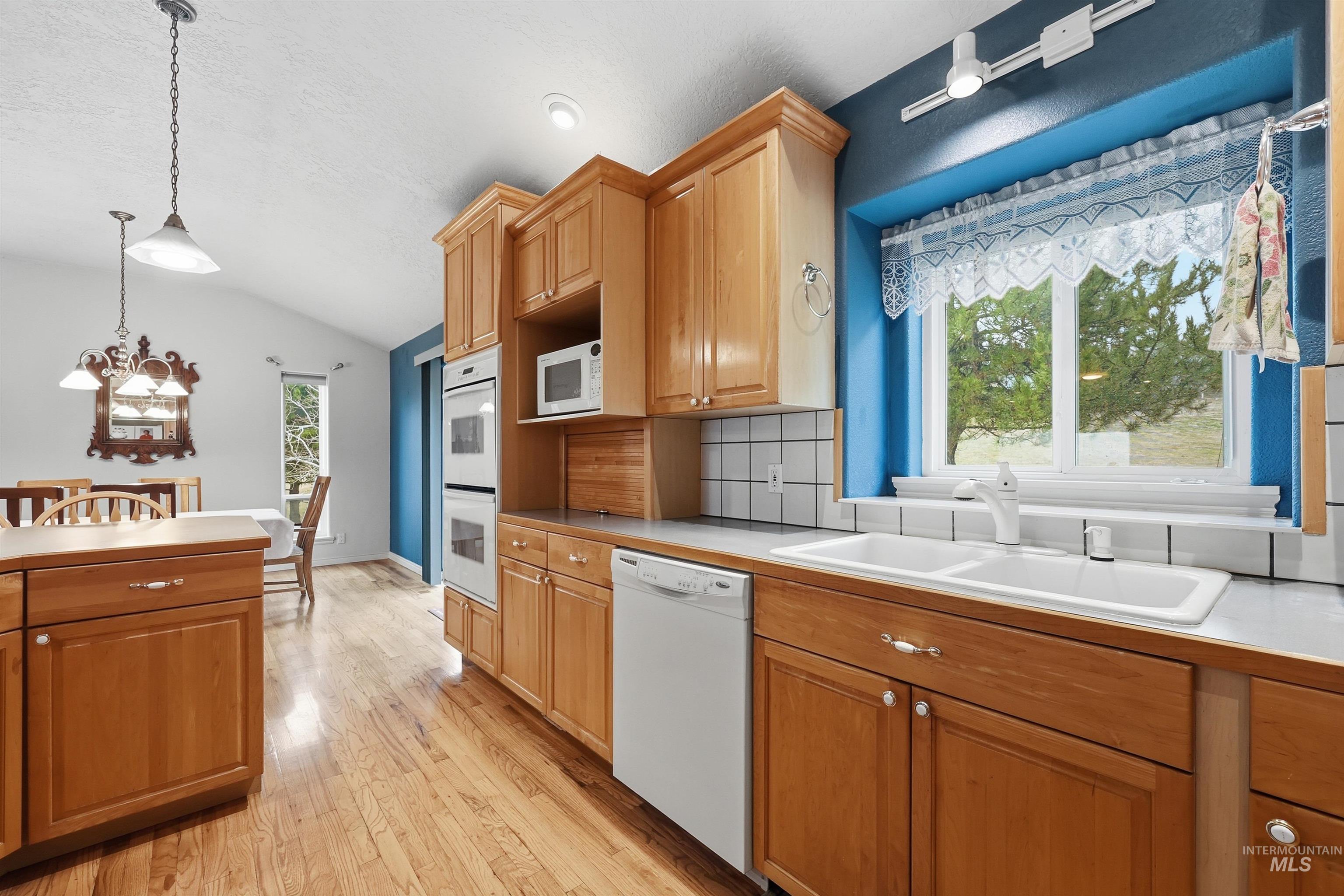 11606 Eva Ln., Caldwell, Idaho 83607, 3 Bedrooms, 3 Bathrooms, Residential For Sale, Price $630,000, 98970517