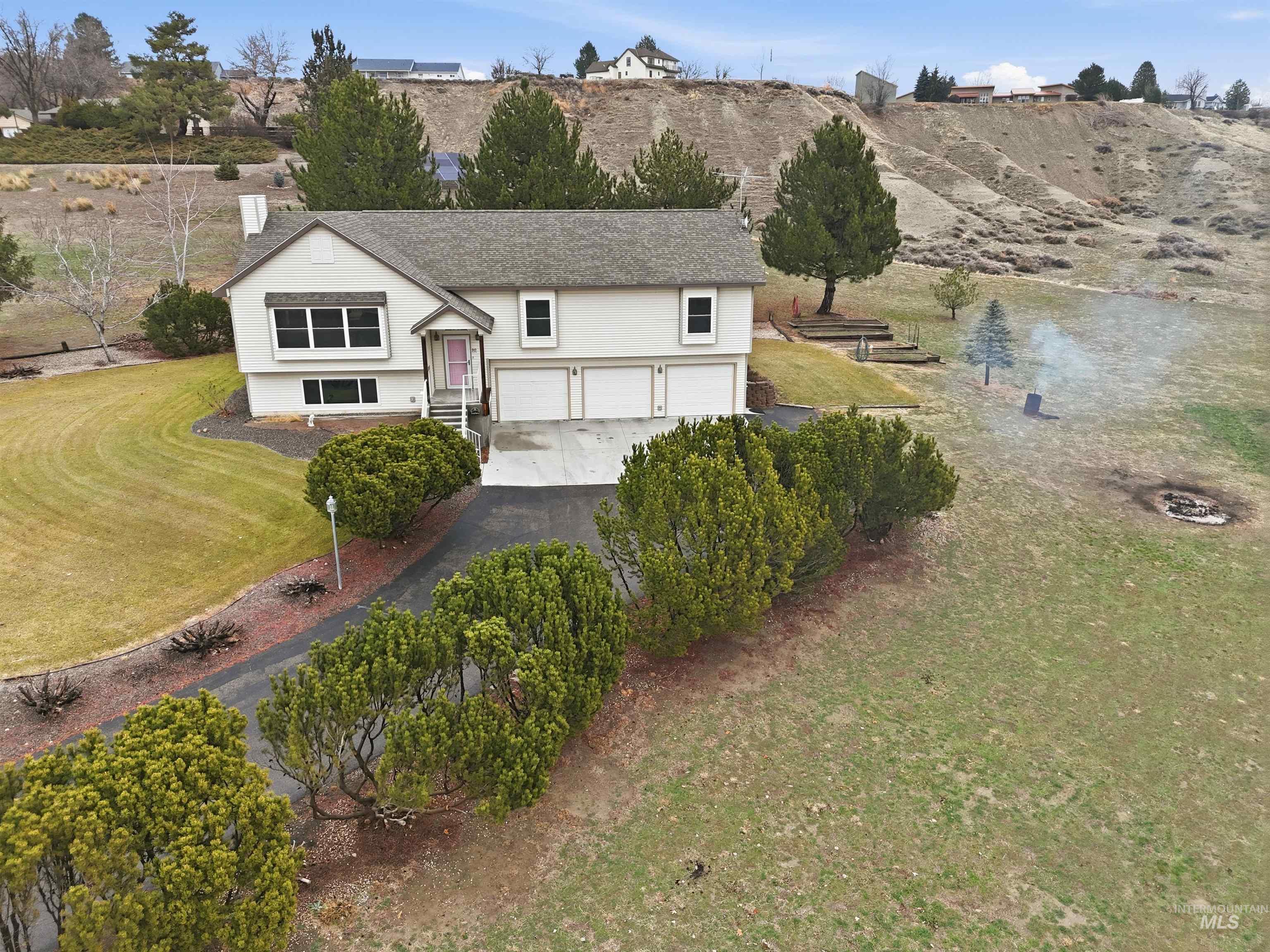 11606 Eva Ln., Caldwell, Idaho 83607, 3 Bedrooms, 3 Bathrooms, Residential For Sale, Price $630,000, 98970517