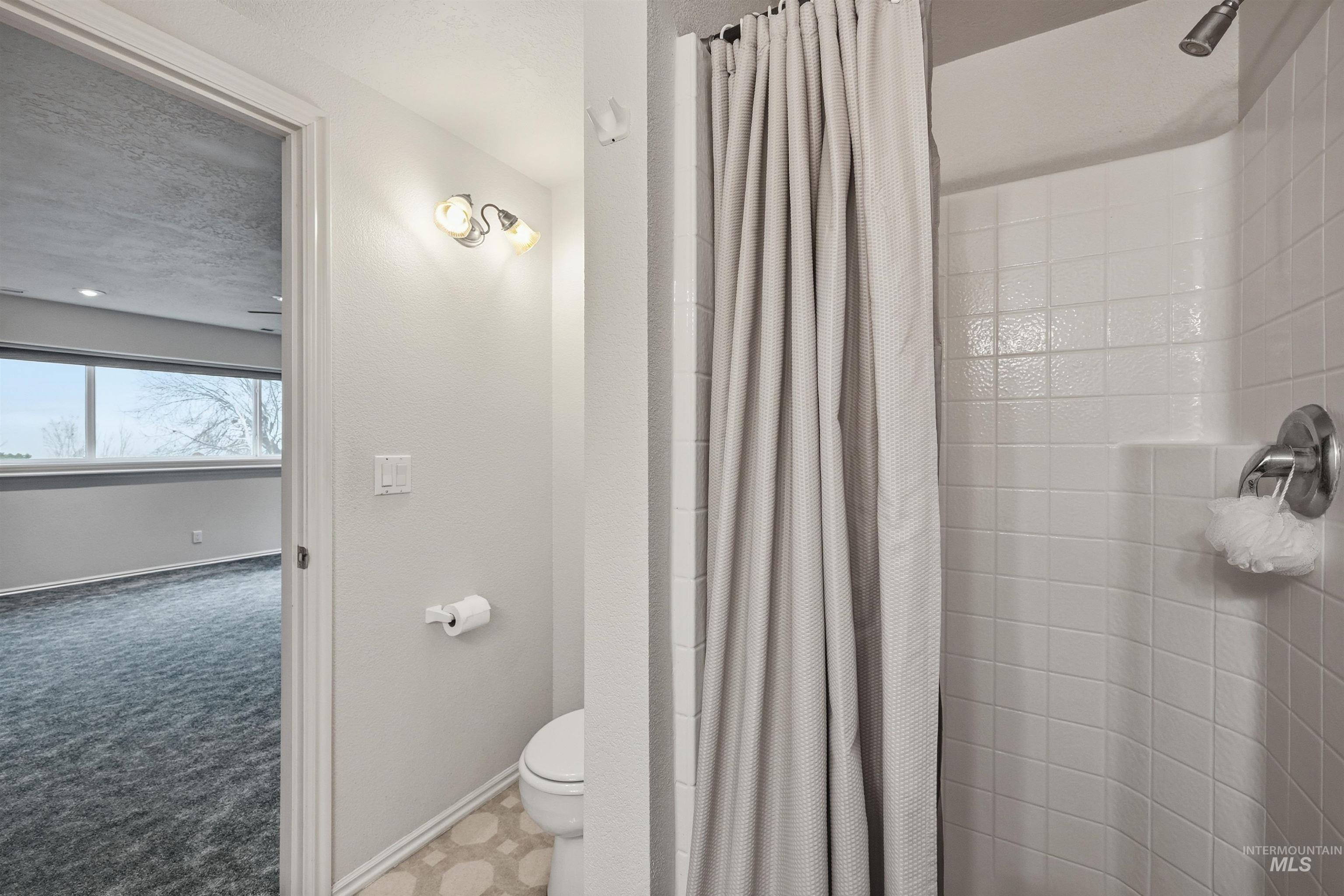 11606 Eva Ln., Caldwell, Idaho 83607, 3 Bedrooms, 3 Bathrooms, Residential For Sale, Price $630,000, 98970517