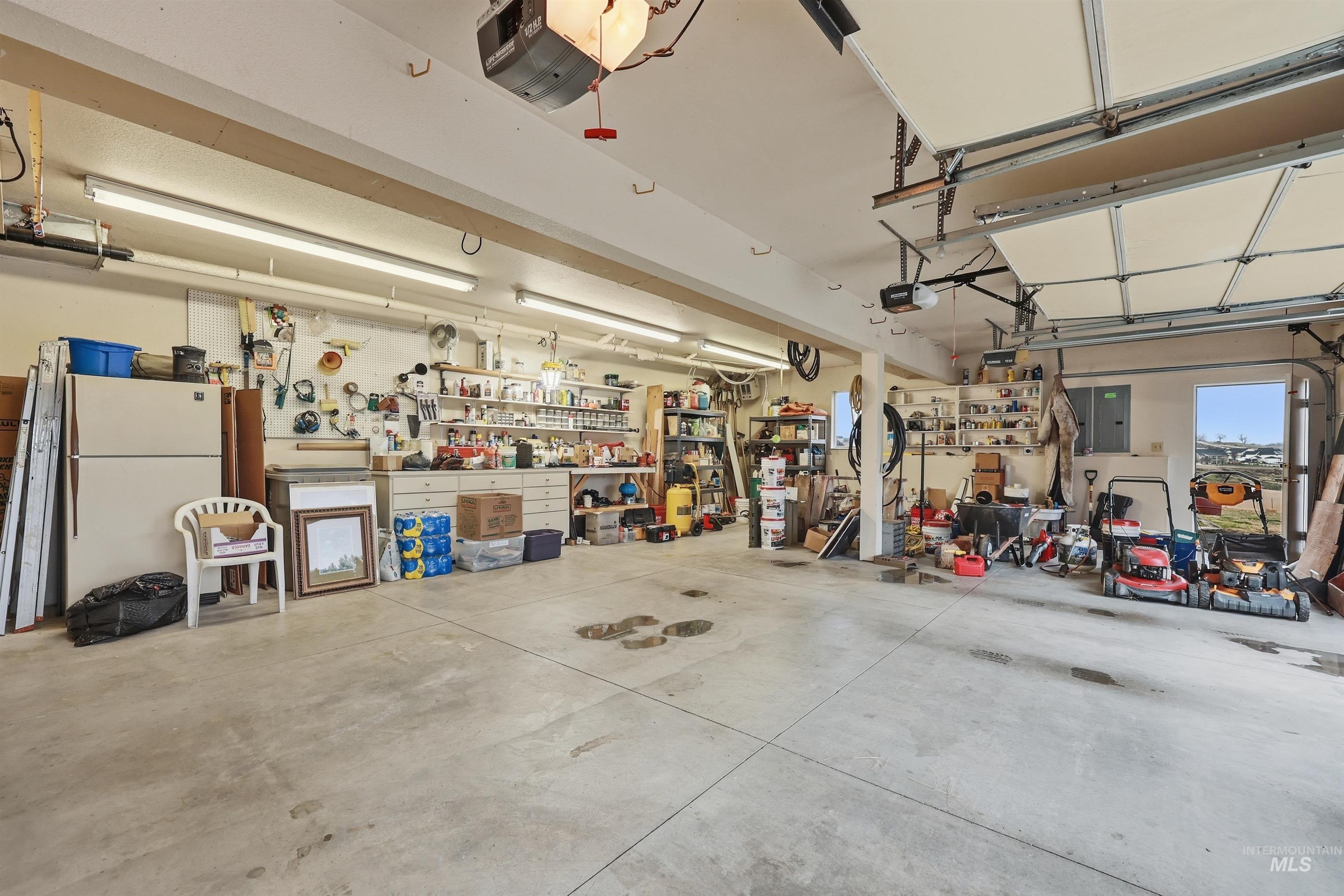 11606 Eva Ln., Caldwell, Idaho 83607, 3 Bedrooms, 3 Bathrooms, Residential For Sale, Price $630,000, 98970517