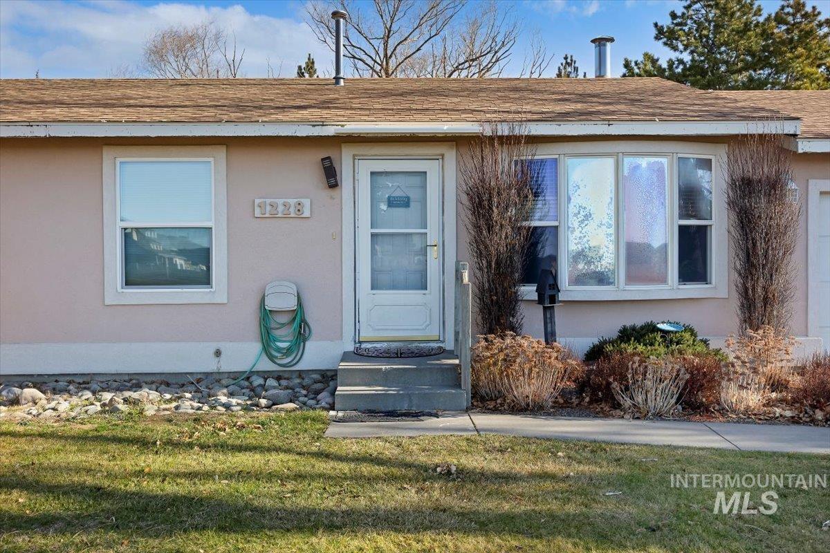 1228 Wendell Street, Twin Falls, Idaho 83301-3248, 3 Bedrooms, 1 Bathroom, Residential For Sale, Price $299,900, 98970518