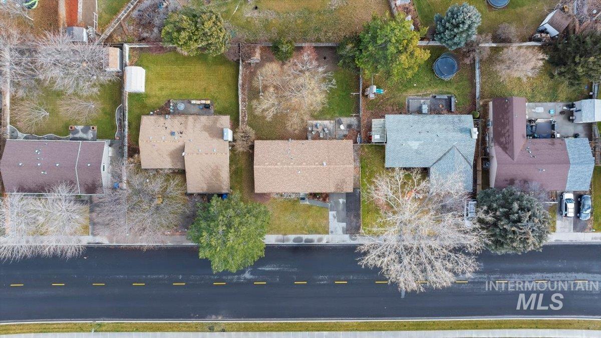 1228 Wendell Street, Twin Falls, Idaho 83301-3248, 3 Bedrooms, 1 Bathroom, Residential For Sale, Price $299,900, 98970518