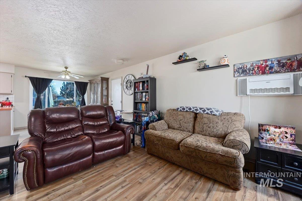 1228 Wendell Street, Twin Falls, Idaho 83301-3248, 3 Bedrooms, 1 Bathroom, Residential For Sale, Price $299,900, 98970518