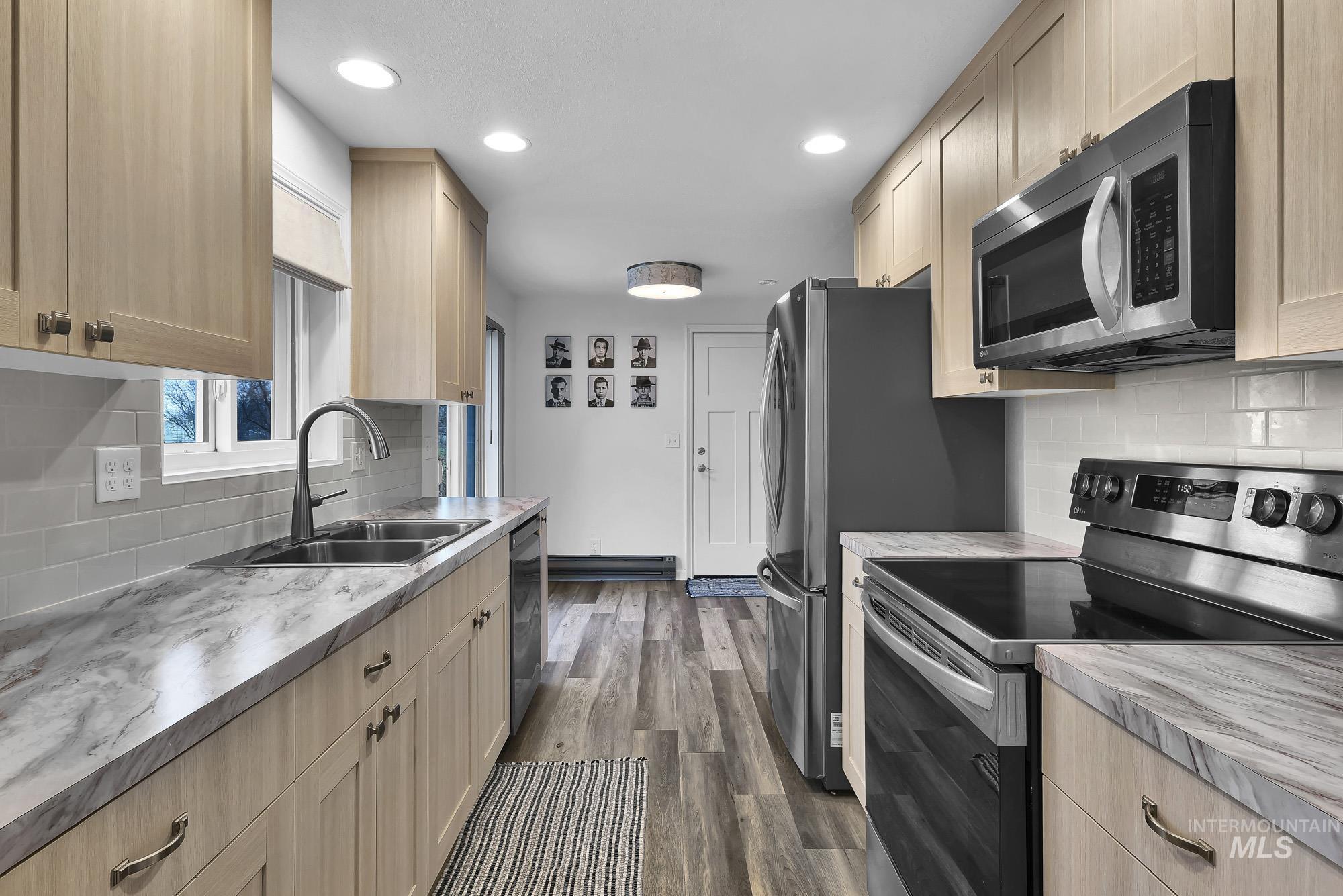 3866 NW Dutton, Mountain Home, Idaho 83647, 3 Bedrooms, 1 Bathroom, Residential For Sale, Price $365,000, 98970521