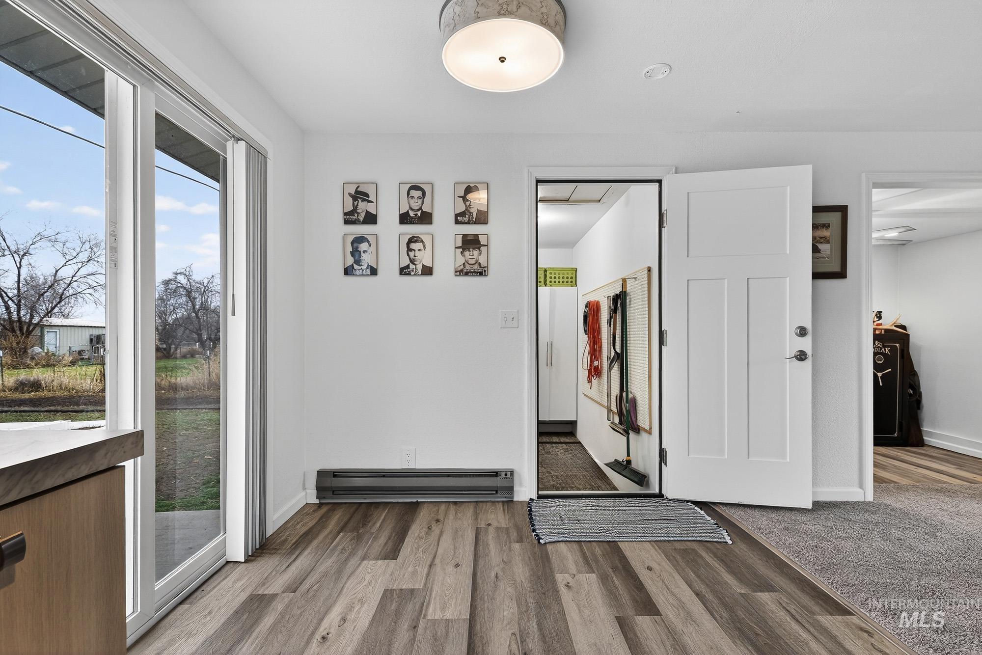 3866 NW Dutton, Mountain Home, Idaho 83647, 3 Bedrooms, 1 Bathroom, Residential For Sale, Price $365,000, 98970521