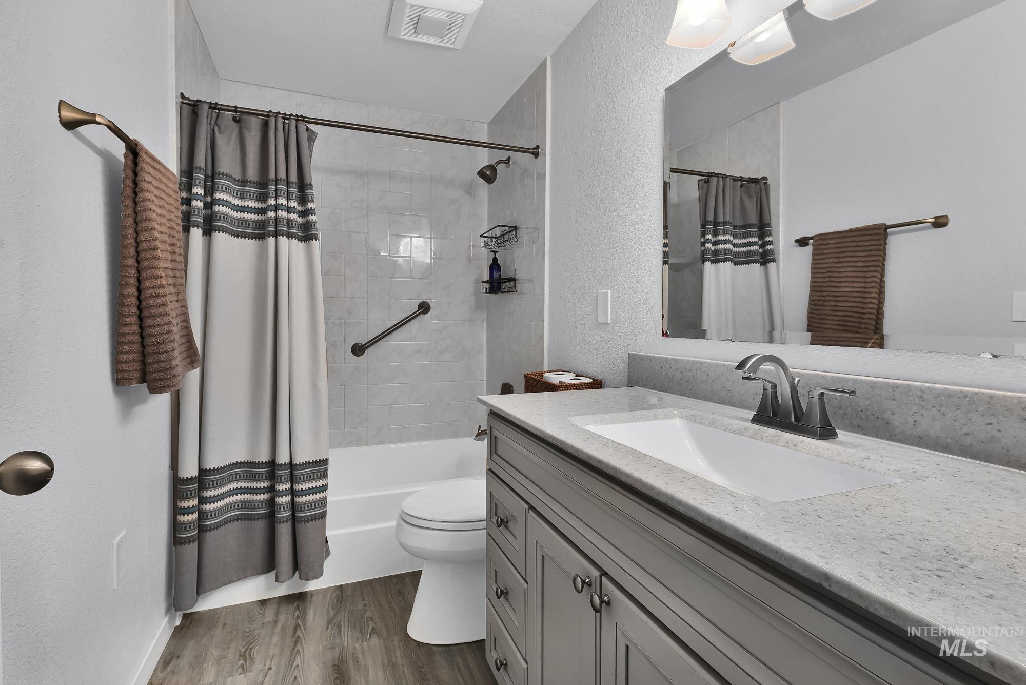 3866 NW Dutton, Mountain Home, Idaho 83647, 3 Bedrooms, 1 Bathroom, Residential For Sale, Price $365,000, 98970521