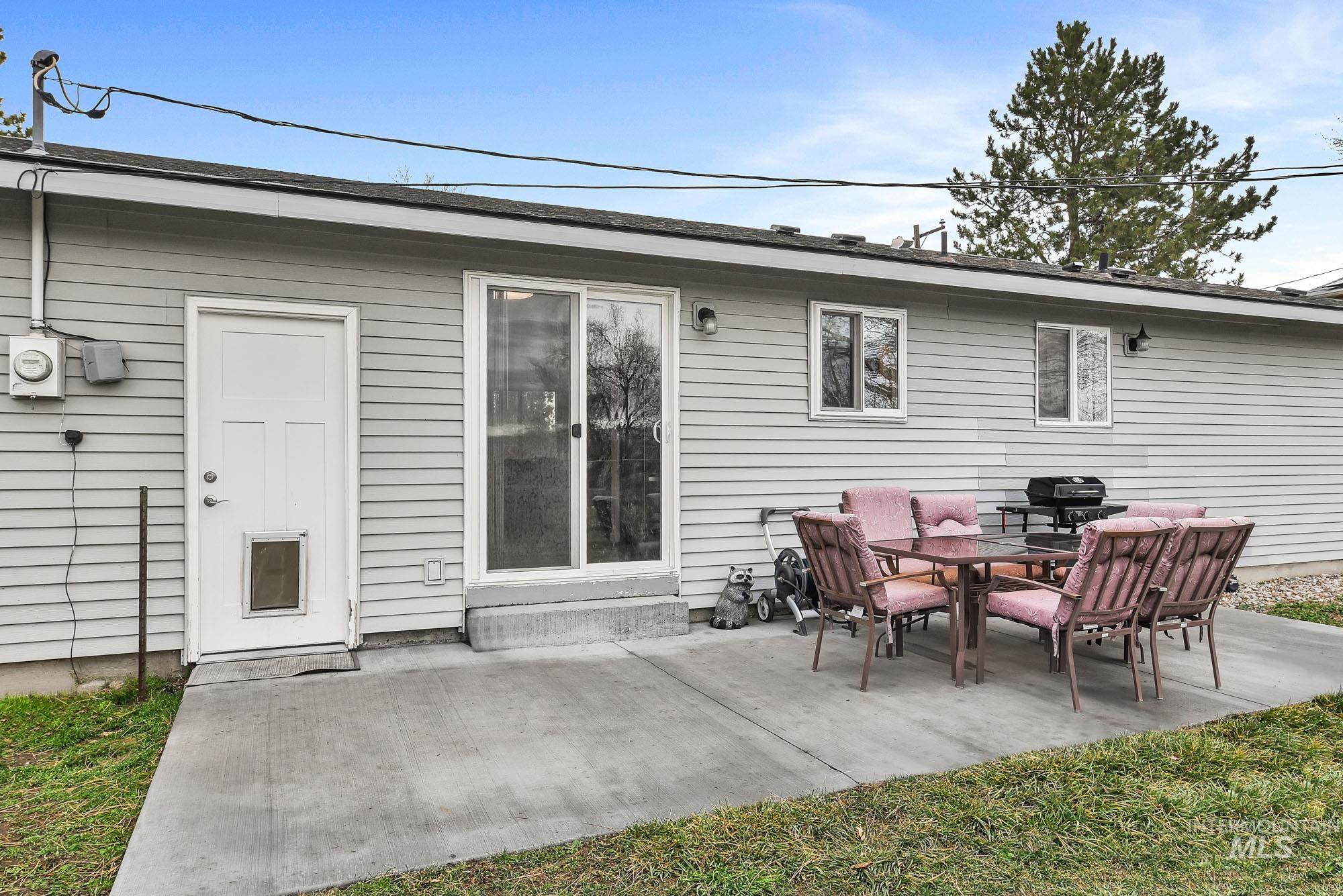 3866 NW Dutton, Mountain Home, Idaho 83647, 3 Bedrooms, 1 Bathroom, Residential For Sale, Price $365,000, 98970521