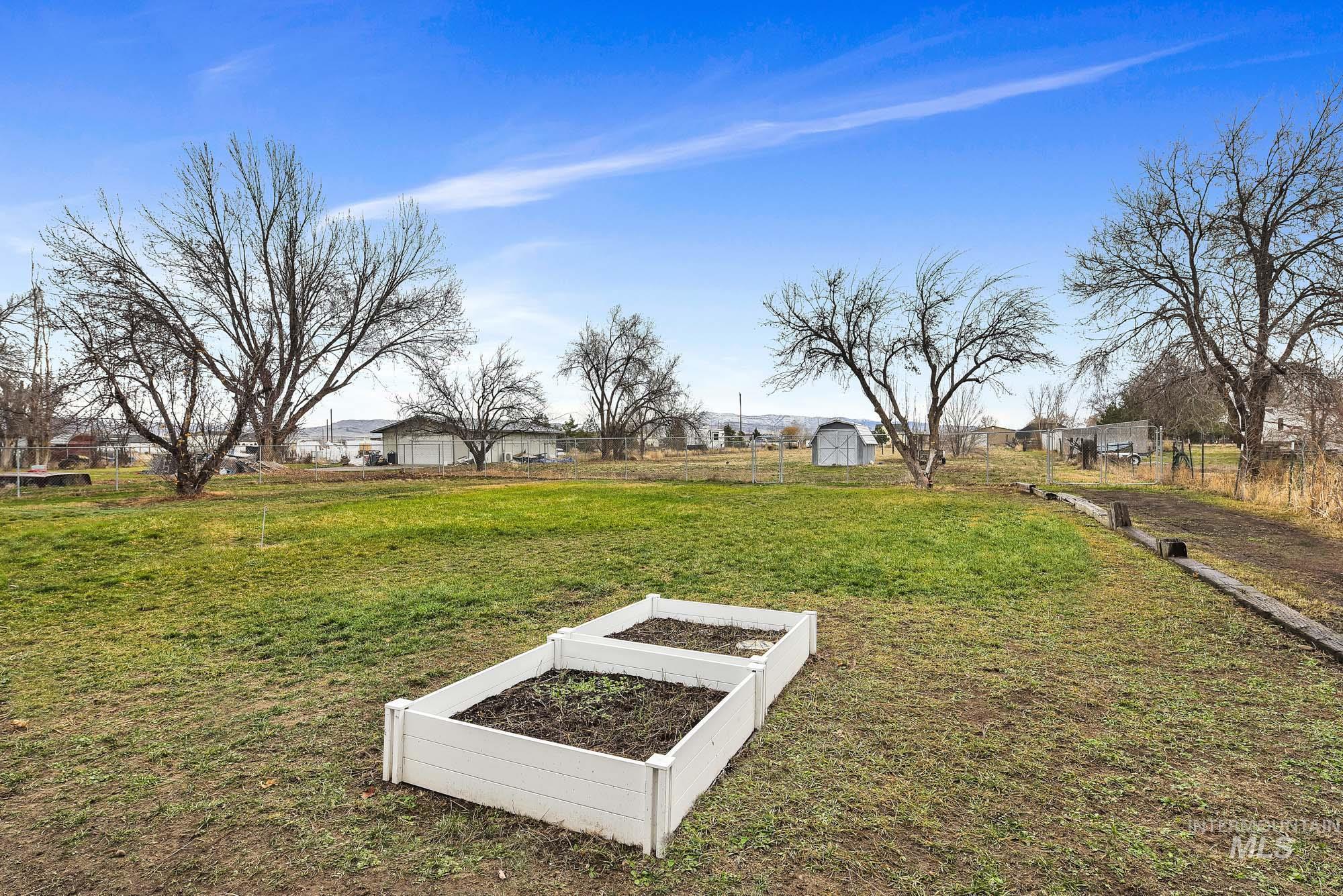 3866 NW Dutton, Mountain Home, Idaho 83647, 3 Bedrooms, 1 Bathroom, Residential For Sale, Price $365,000, 98970521