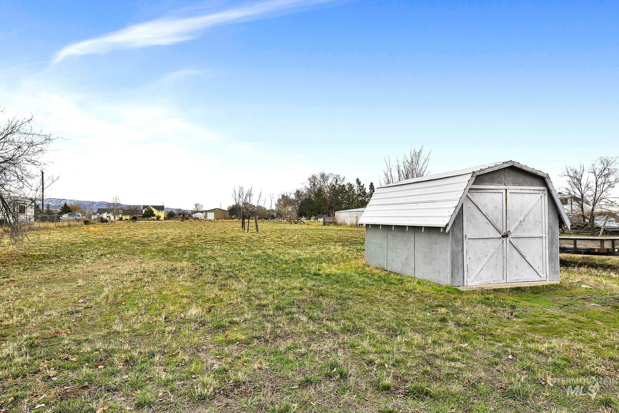 3866 NW Dutton, Mountain Home, Idaho 83647, 3 Bedrooms, 1 Bathroom, Residential For Sale, Price $365,000, 98970521