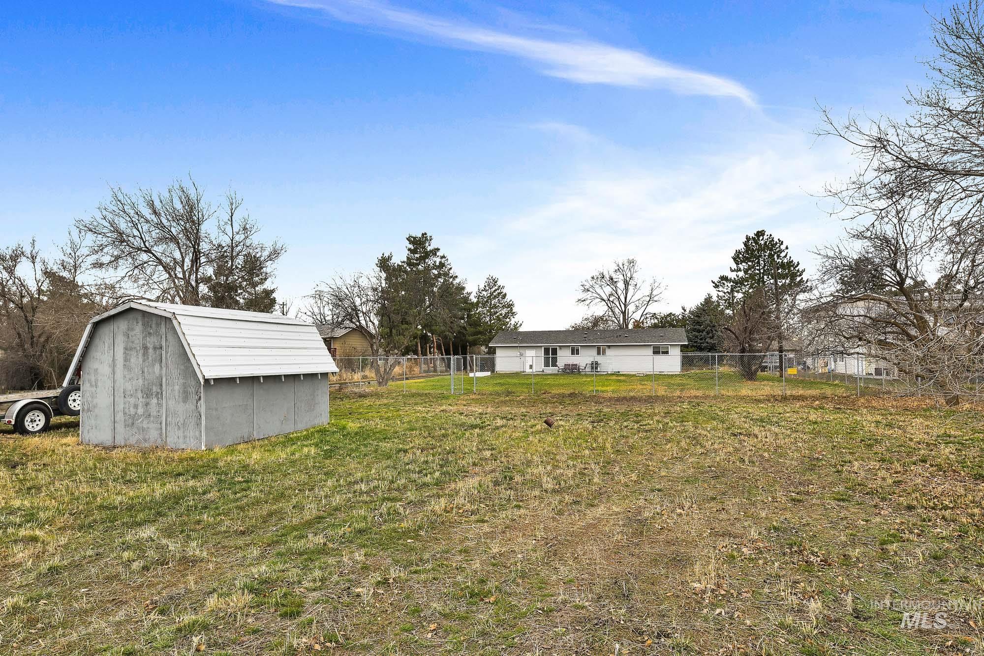 3866 NW Dutton, Mountain Home, Idaho 83647, 3 Bedrooms, 1 Bathroom, Residential For Sale, Price $365,000, 98970521