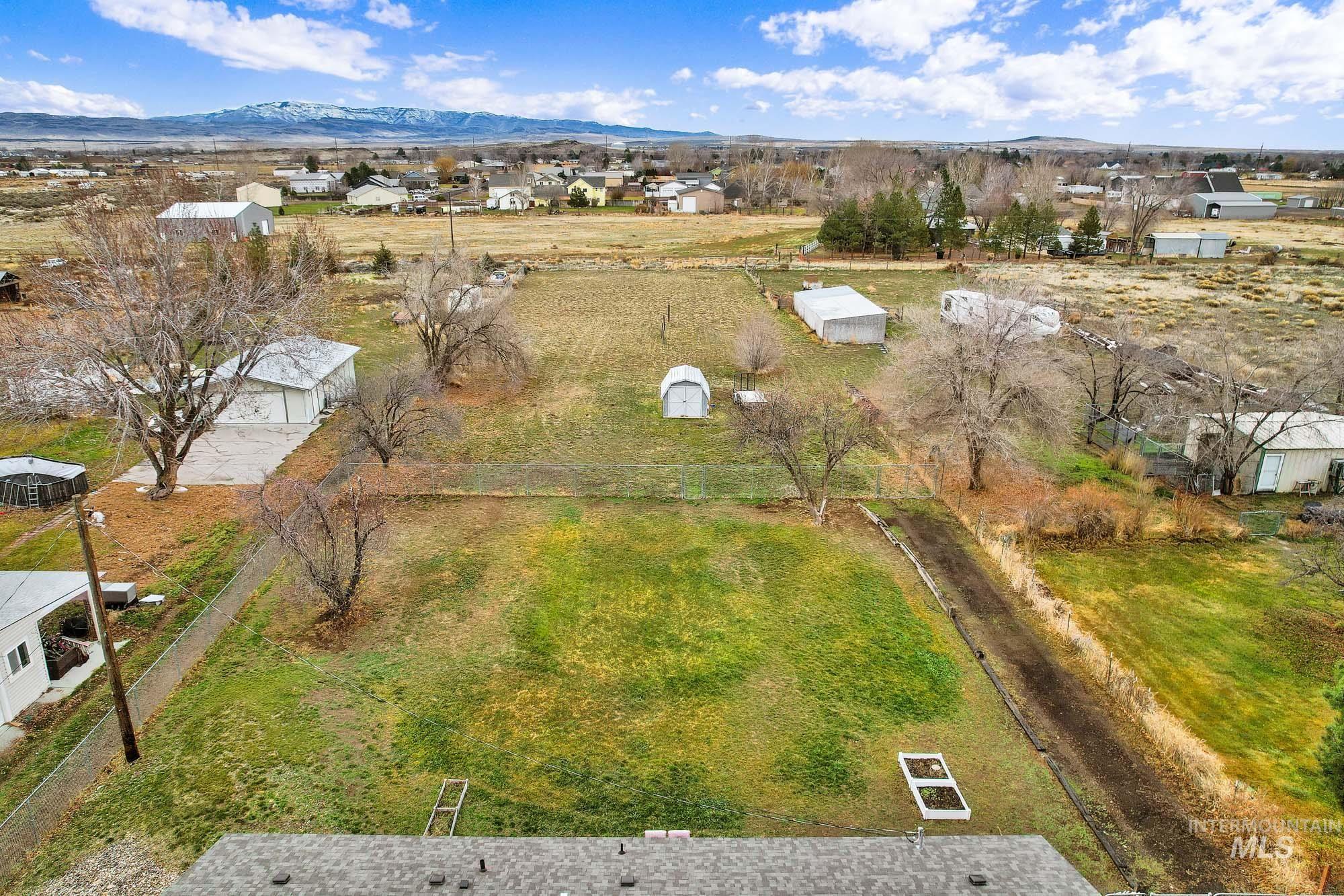 3866 NW Dutton, Mountain Home, Idaho 83647, 3 Bedrooms, 1 Bathroom, Residential For Sale, Price $365,000, 98970521