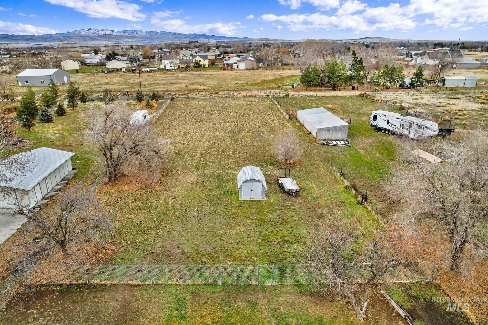 3866 NW Dutton, Mountain Home, Idaho 83647, 3 Bedrooms, 1 Bathroom, Residential For Sale, Price $365,000, 98970521