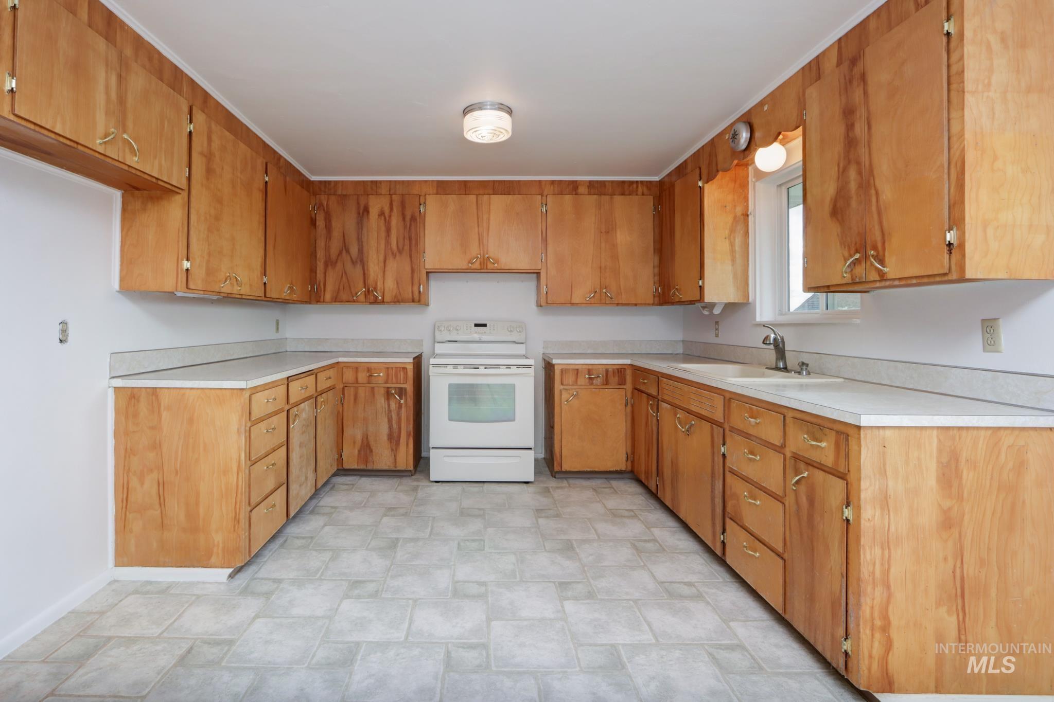 9215 Malad, Boise, Idaho 83709, 4 Bedrooms, 2 Bathrooms, Residential For Sale, Price $529,900, 98970525