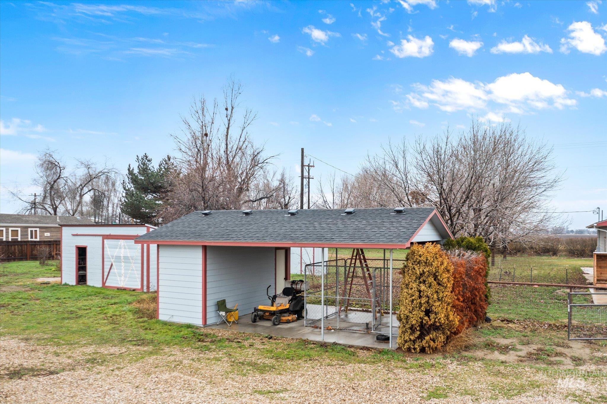 29410 Pearl Rd, Parma, Idaho 83660, 3 Bedrooms, 2 Bathrooms, Residential For Sale, Price $580,000,MLS 98970540