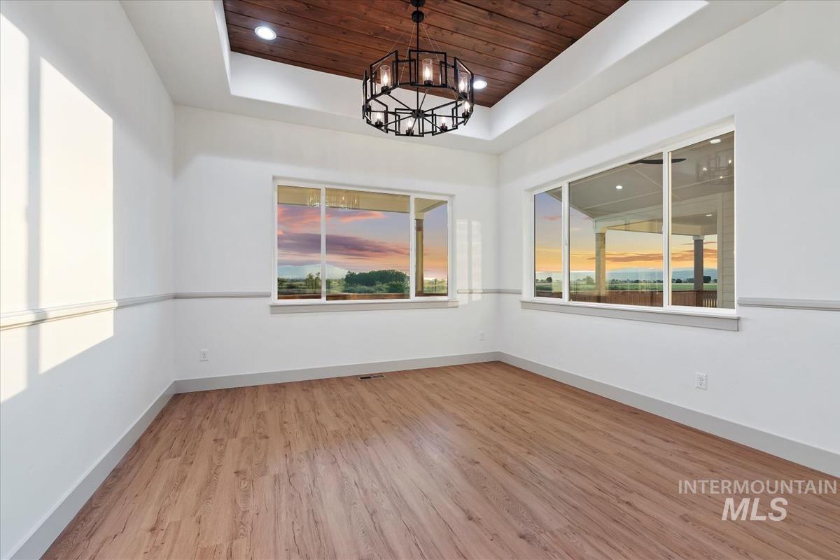 3700 Lexington Ln, Emmett, Idaho 83617, 3 Bedrooms, 2.5 Bathrooms, Residential For Sale, Price $1,061,189, 98970547