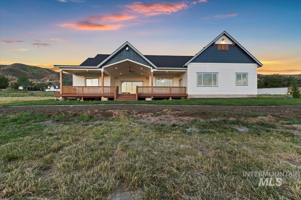 3700 Lexington Ln, Emmett, Idaho 83617, 3 Bedrooms, 2.5 Bathrooms, Residential For Sale, Price $1,061,189, 98970547